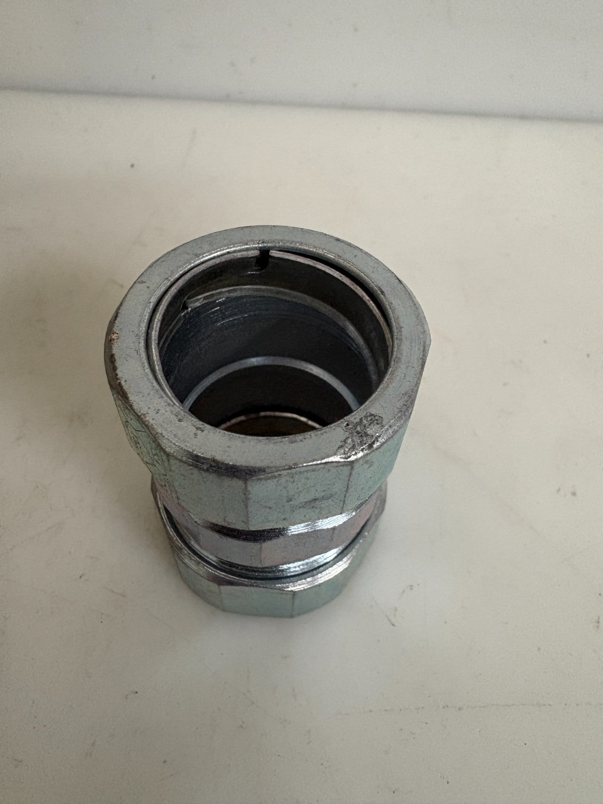 LOT OF 9 HUBBELL 3/4" COMPRESSION COUPLING #1823