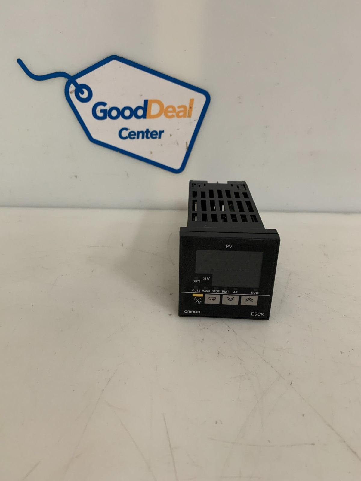 OMRON TEMPERATURE DIGITAL CONTROLLER E5CK-AA1
