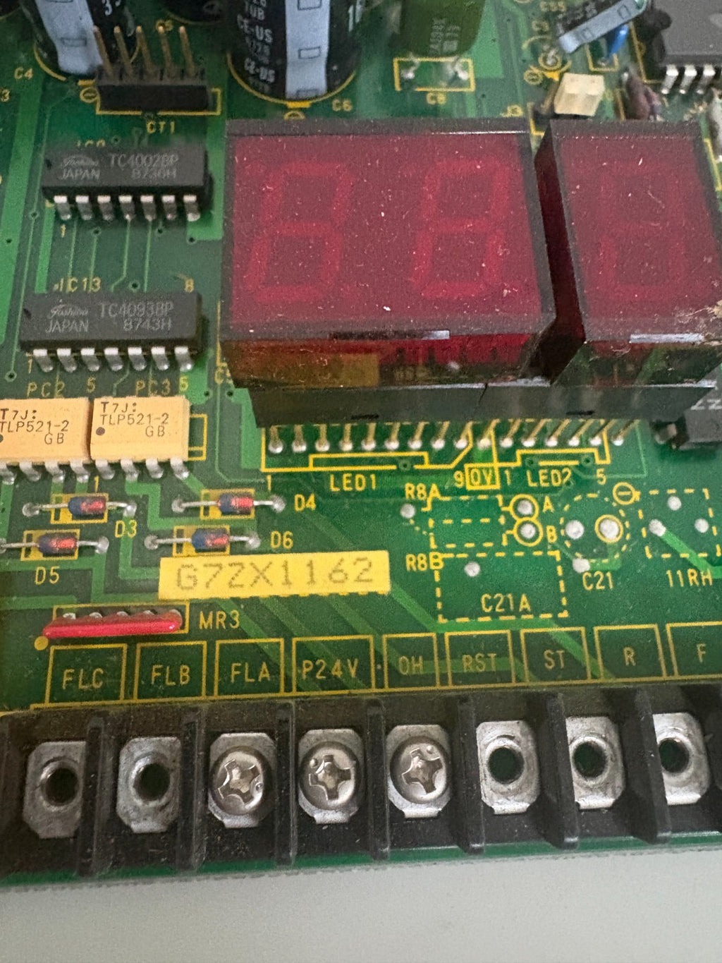 TOSHIBA ARNI-889E CONTROL BOARD 2J3A2276-E (1)3