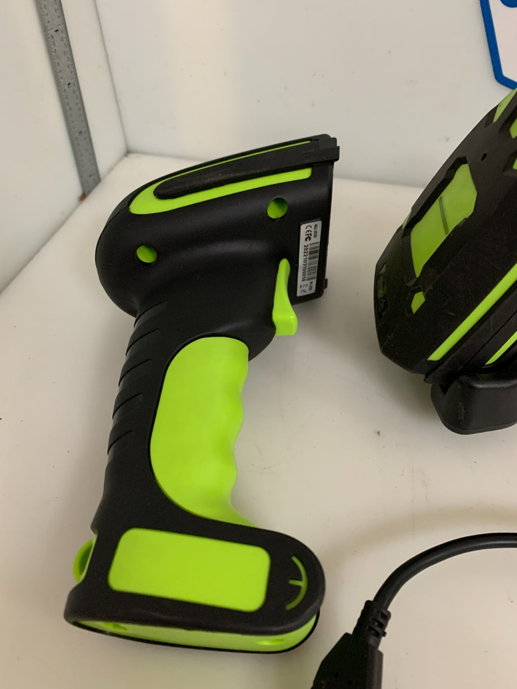 LOT OF 2  SYMCODE MJ-2020 BARCODE SCANNER W/1 CRADDLE2