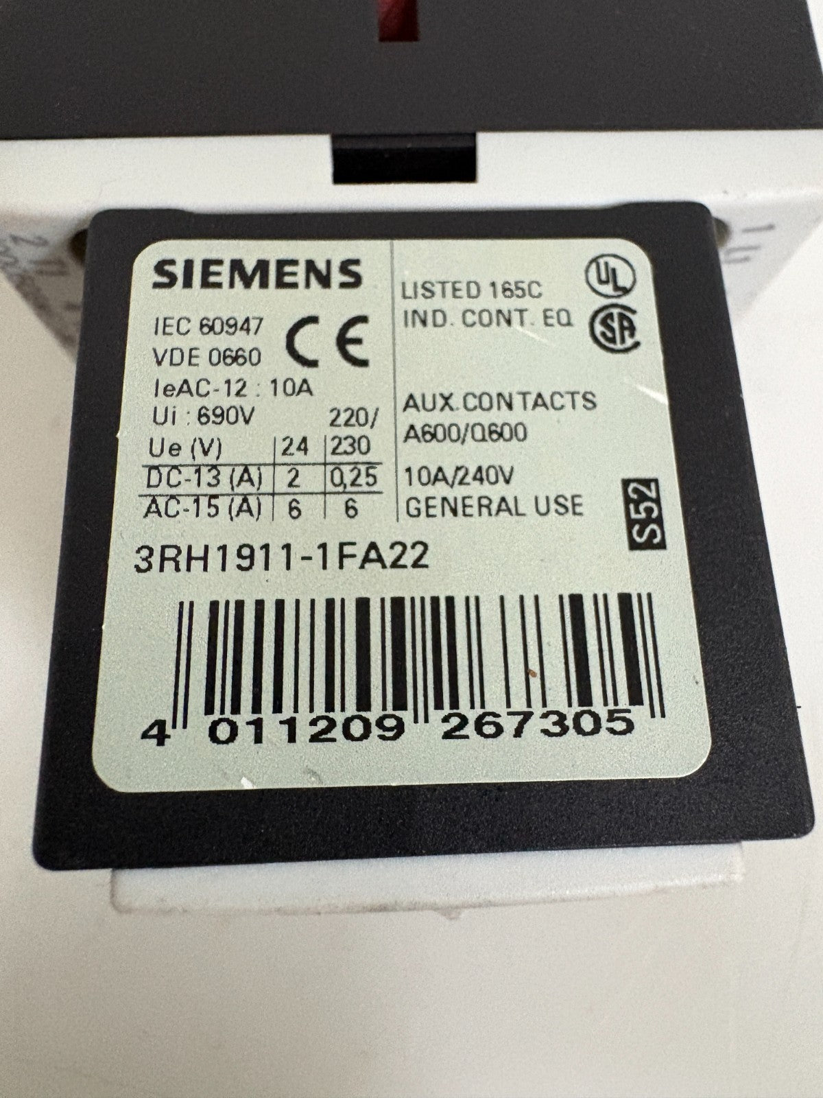 SIEMENS CONTACTOR 3RT1016-1BB41 G/000508-E0 W/3RH1911-1FA22