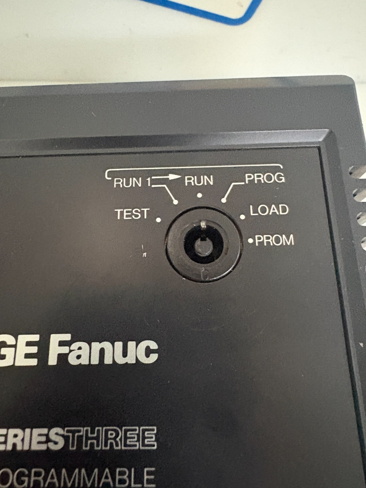 GE FANUC SERIES THREE CPU PROGRAMMABLE UNIT IC630CPU301B2