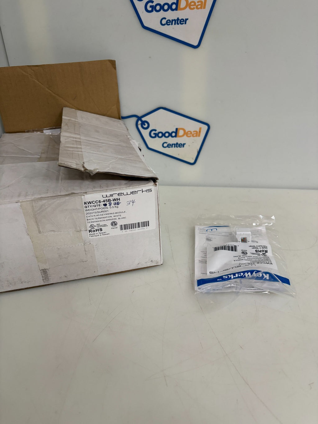 LOT OF 32 WIREWERKS CAT6 RJ45 MODULE BACK TERMINATION KWCC6-45B-WH0