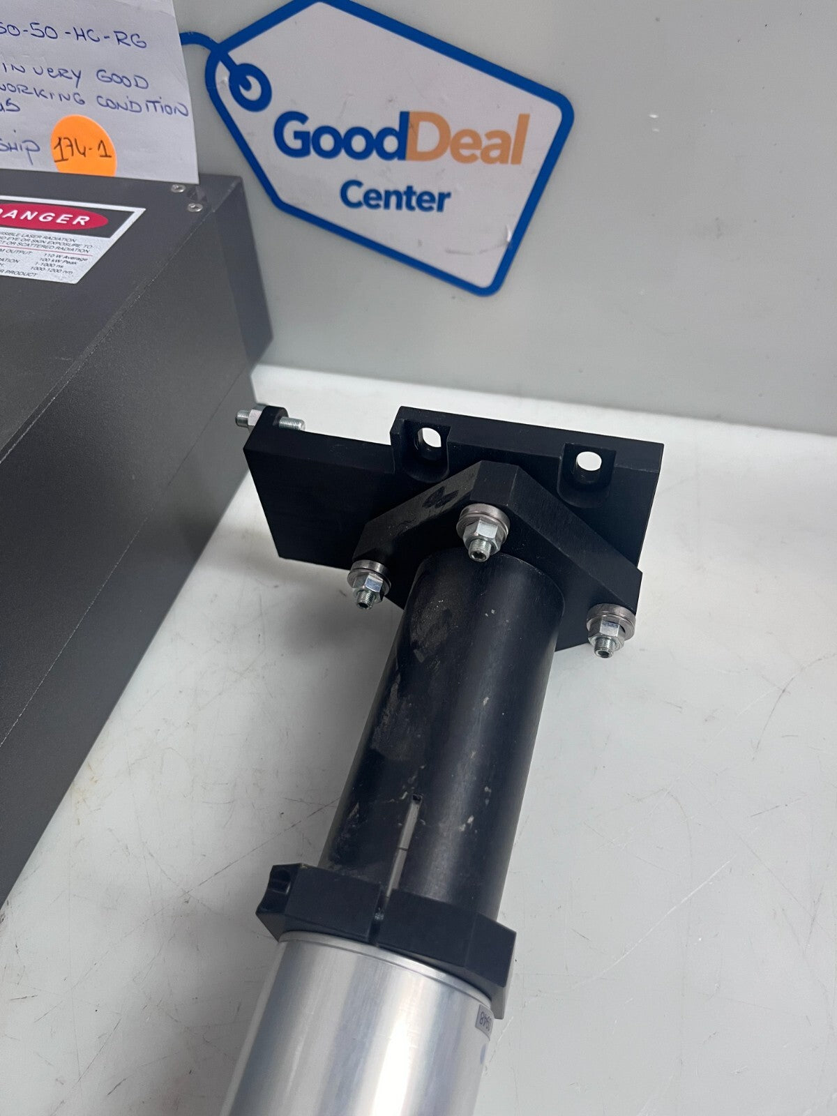 IPG YLP-1-120-50-50-HC  Ytterbium Fiber Laser