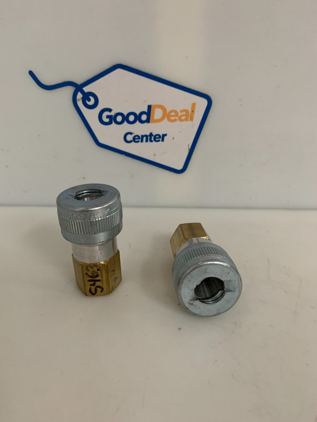 LOT OF 2 FOSTER FEMALE 5205 SOCKET 1/2 SHD