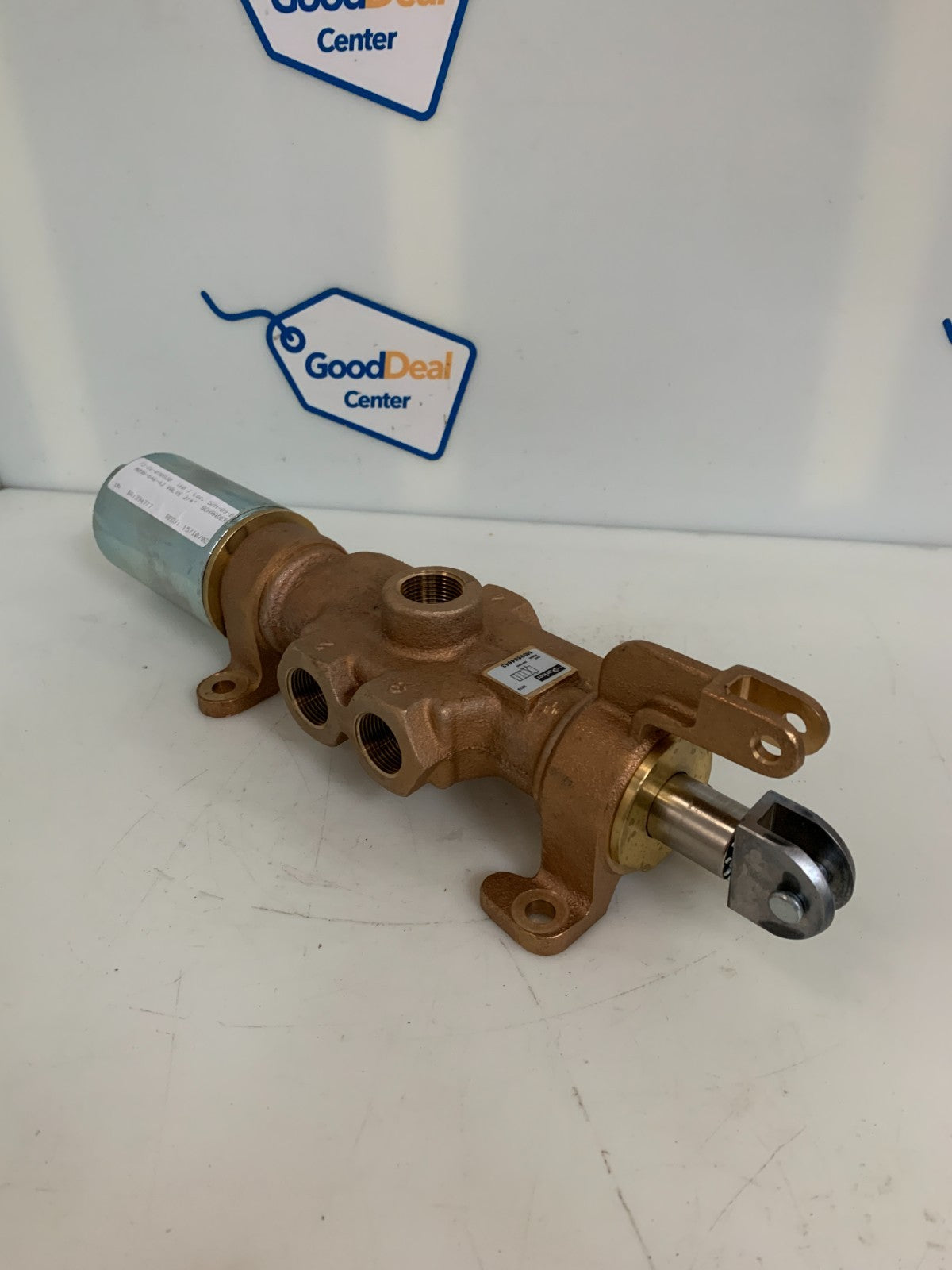 PARKER SCHRADER 4 WAY 3/4" MANUAL VALVE MO9664643
