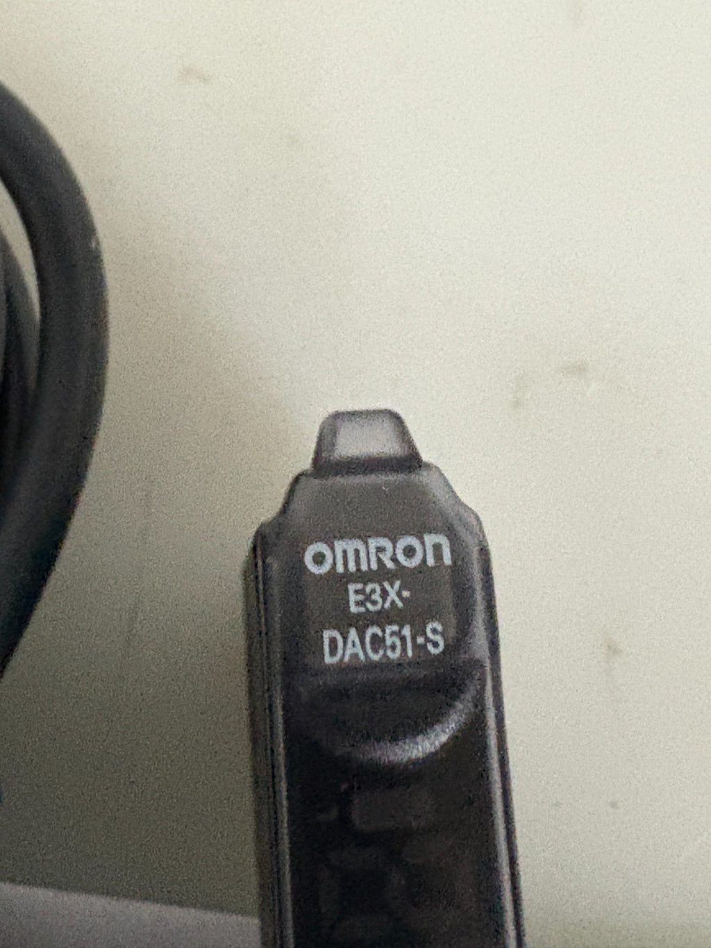 OMRON OPTICAL FIBER SENSOR E 3X-DAC51-S2