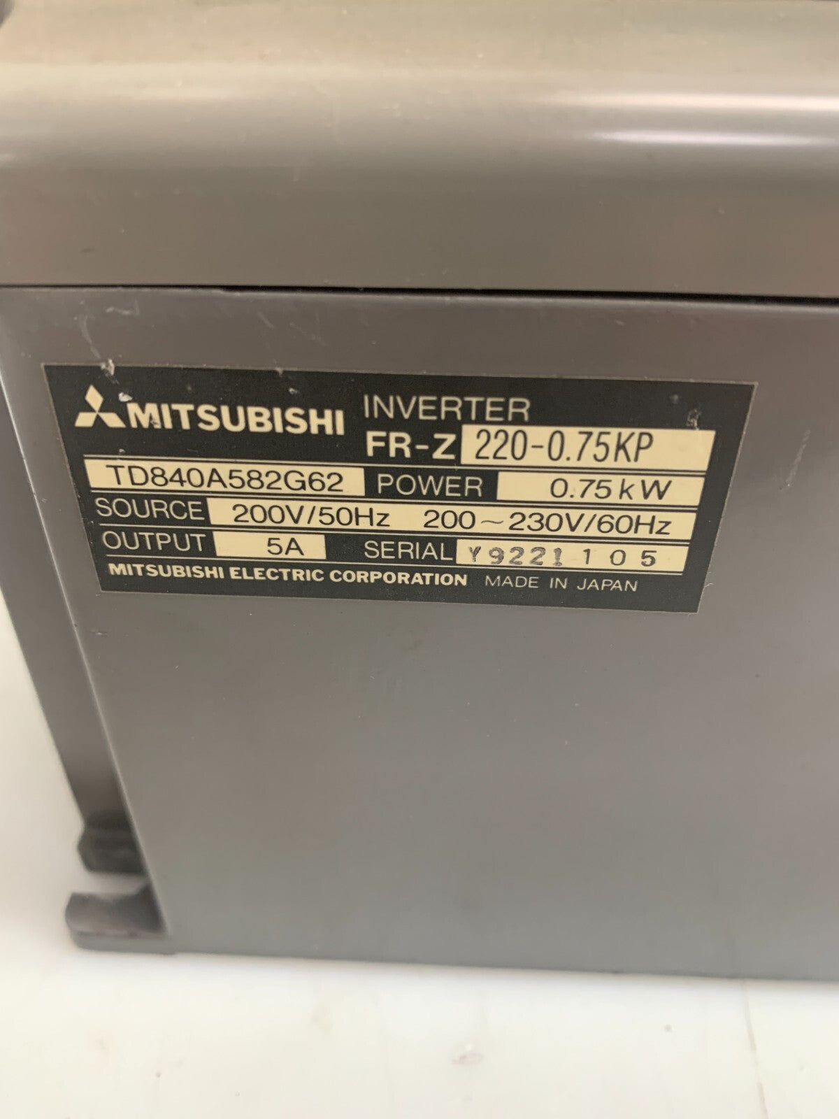 MITSUBISHI FREQROL Z200 TD840A582G62 FR-Z 220-0.75KP Inverter