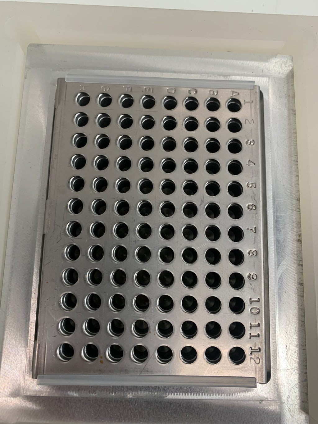 UNBRANDED Spacer Dry - 96 WELL Acrylic Metal Pipette Tip Holder  (Lot of 2)