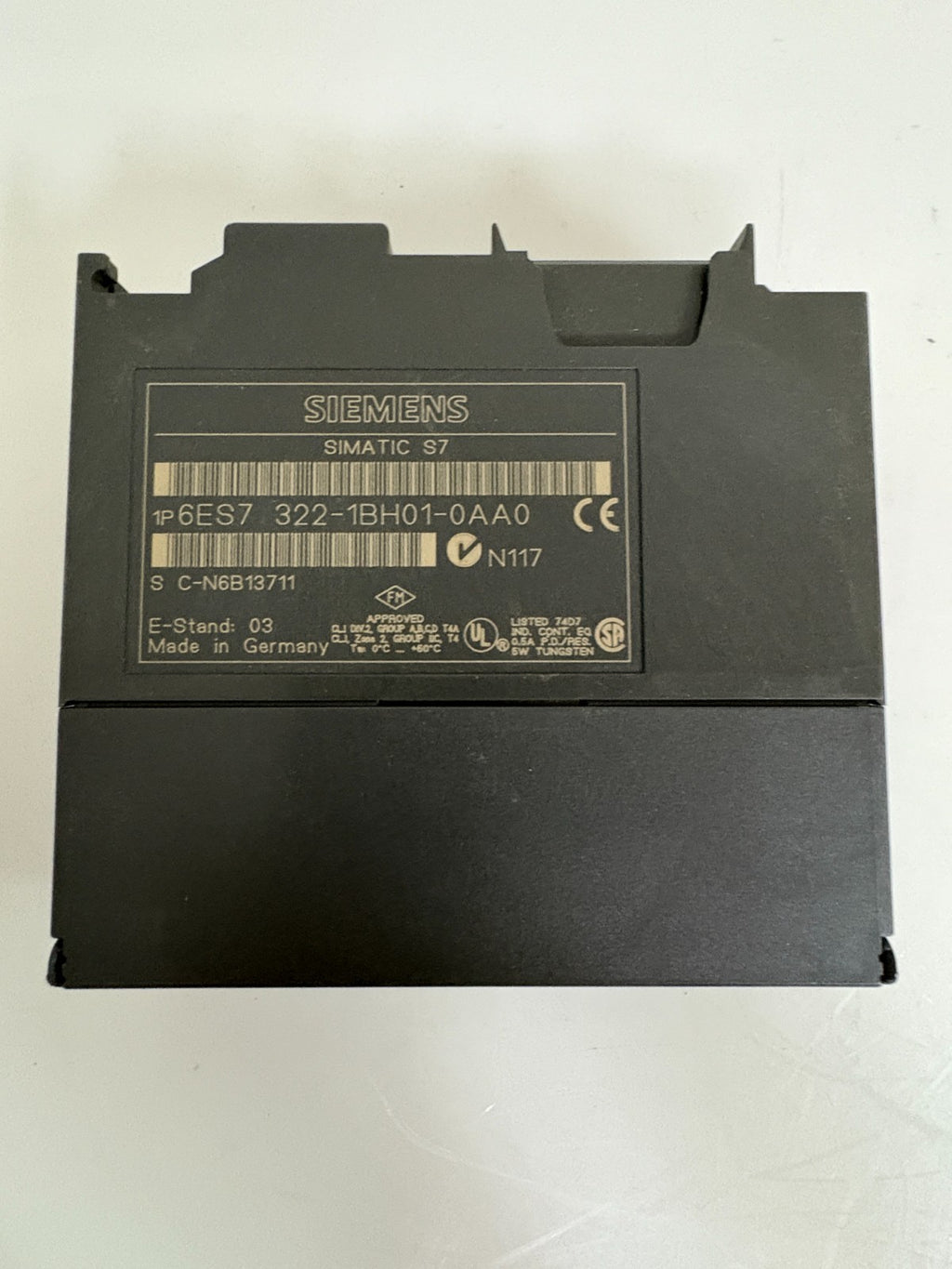 SIEMENS DIGITAL OUTPUT 6ES7-322-1BH01-0AA0