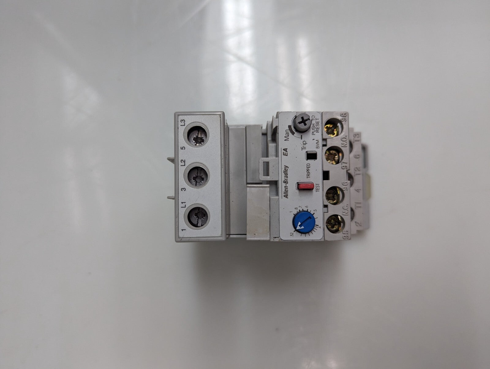 Allen-Bradley 0.32-1.0A Thermal Overload Relay Cat. 193-EA1CB Ser B lot of 2