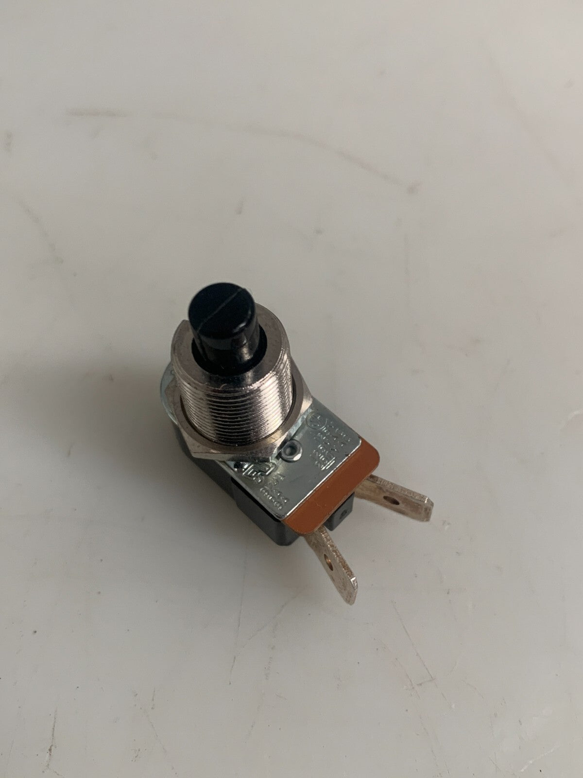 LOT OF 4 CARLING PUSH BUTTON SWITCH 1919 R 3/4 A 125V