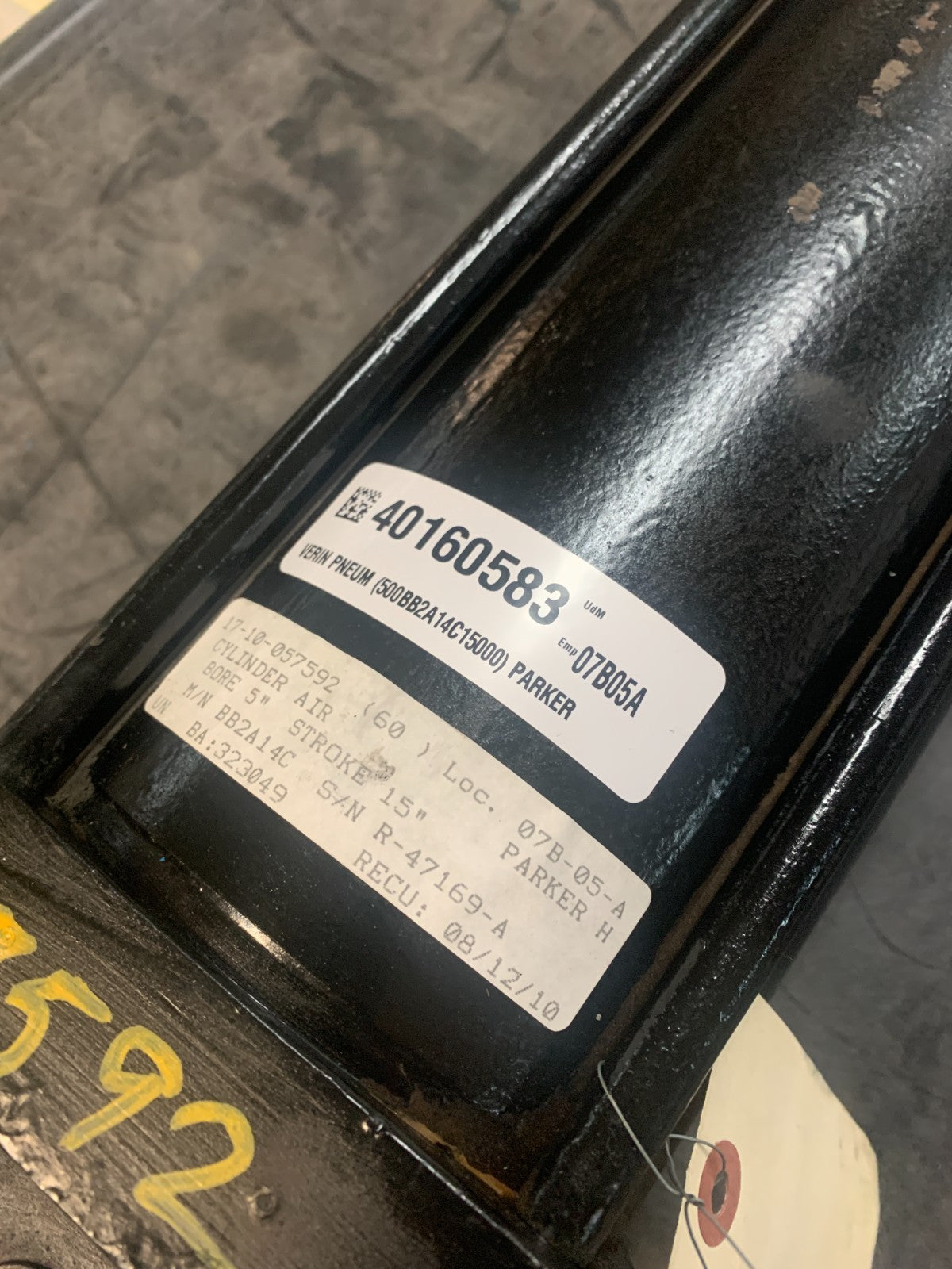 PARKER SERIE 2H HYDRAULIC BORE 5" STROKE 15" CYLINDER CBB2A14C