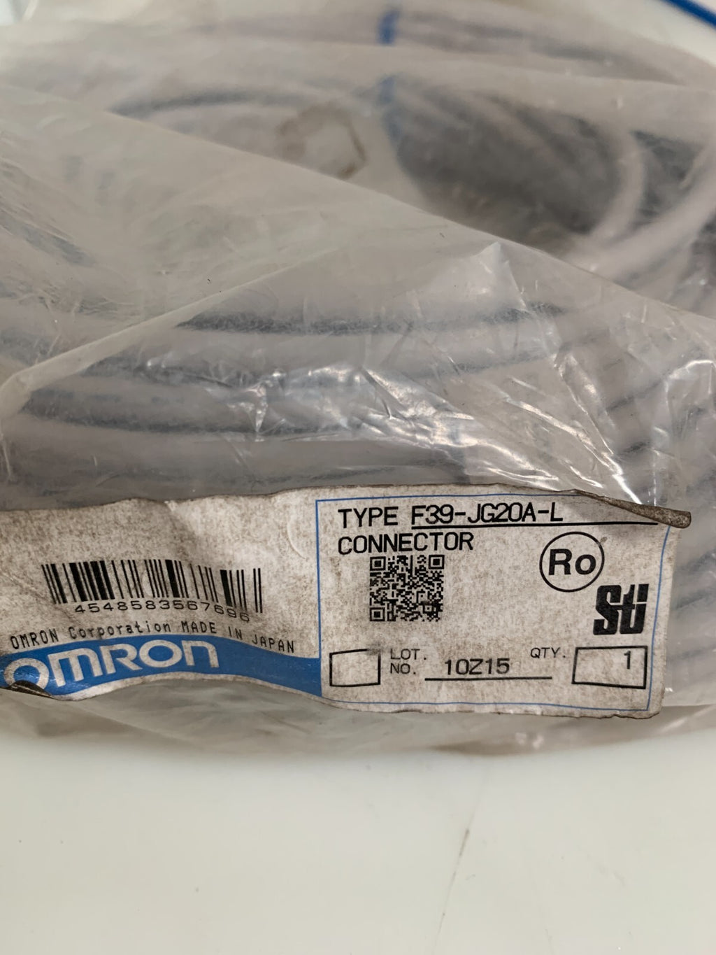 OMRON SINGLE ENDED CONNECTOR TRANSMITTER CABLE 20M F39-JG20A-L