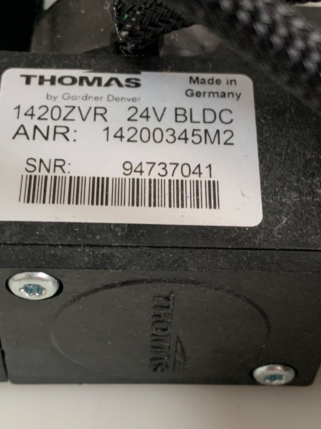 THOMAS 24V  Diaphragm Vacuum Pump W/Actuator 14200345M2