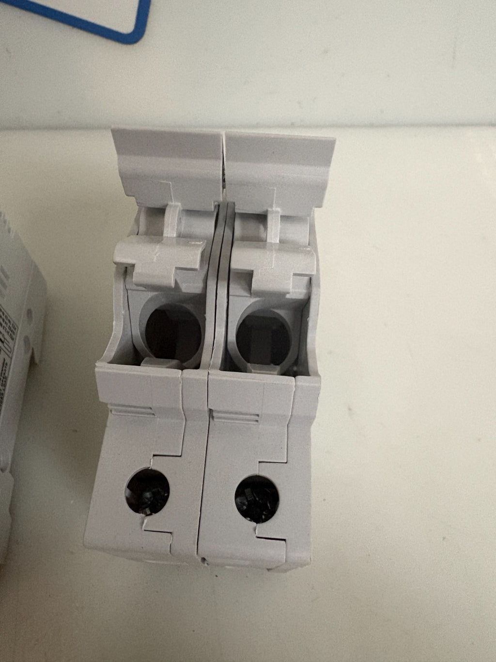 ABB FUSE DISCONNECTOR E 92/32 2 CSM200883R1801 3 PER BOX
