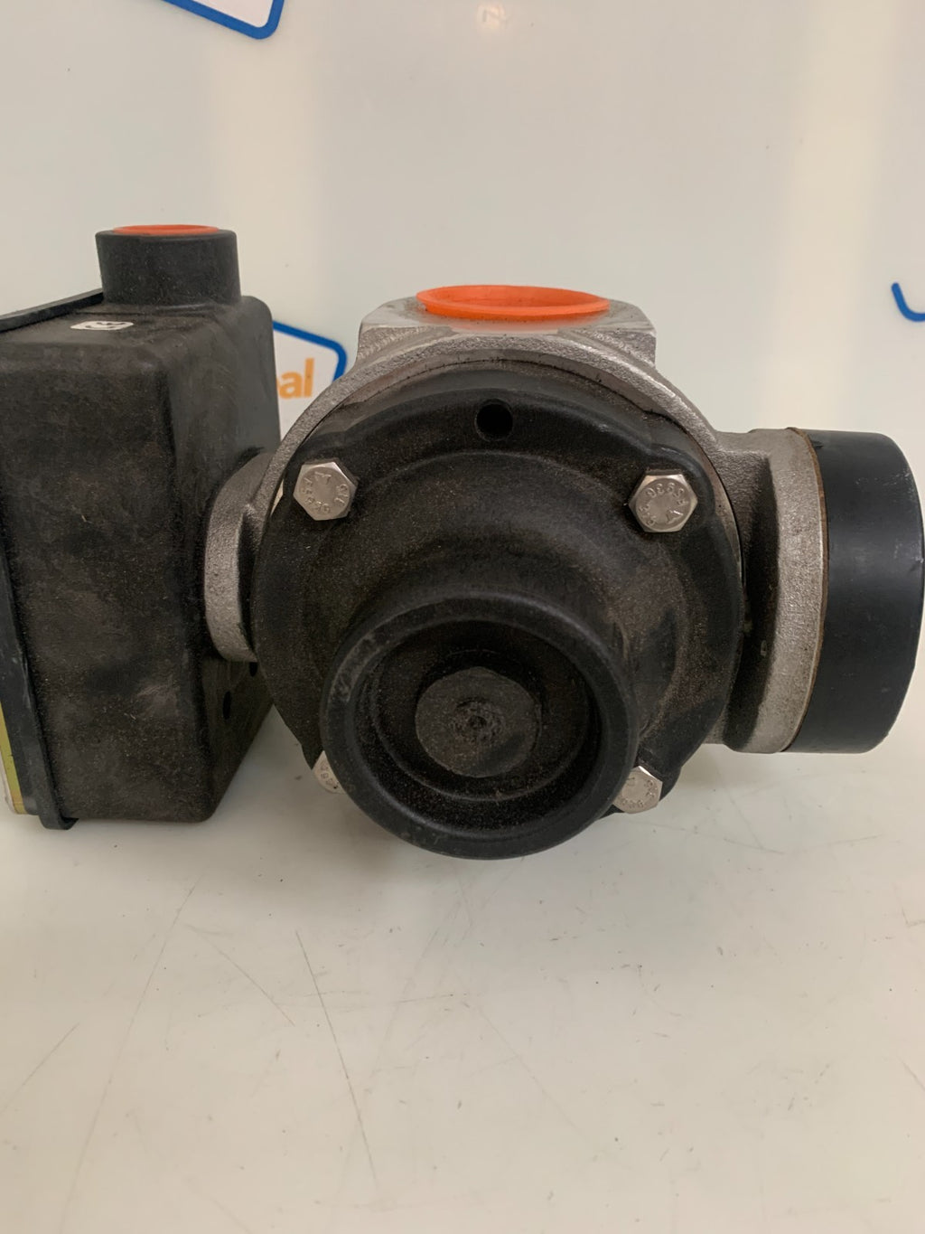 UNIVERSAL FLOW MONITORS 90 GPM MN-ASB90GM-12-300V.9-A1WU-C-Z67