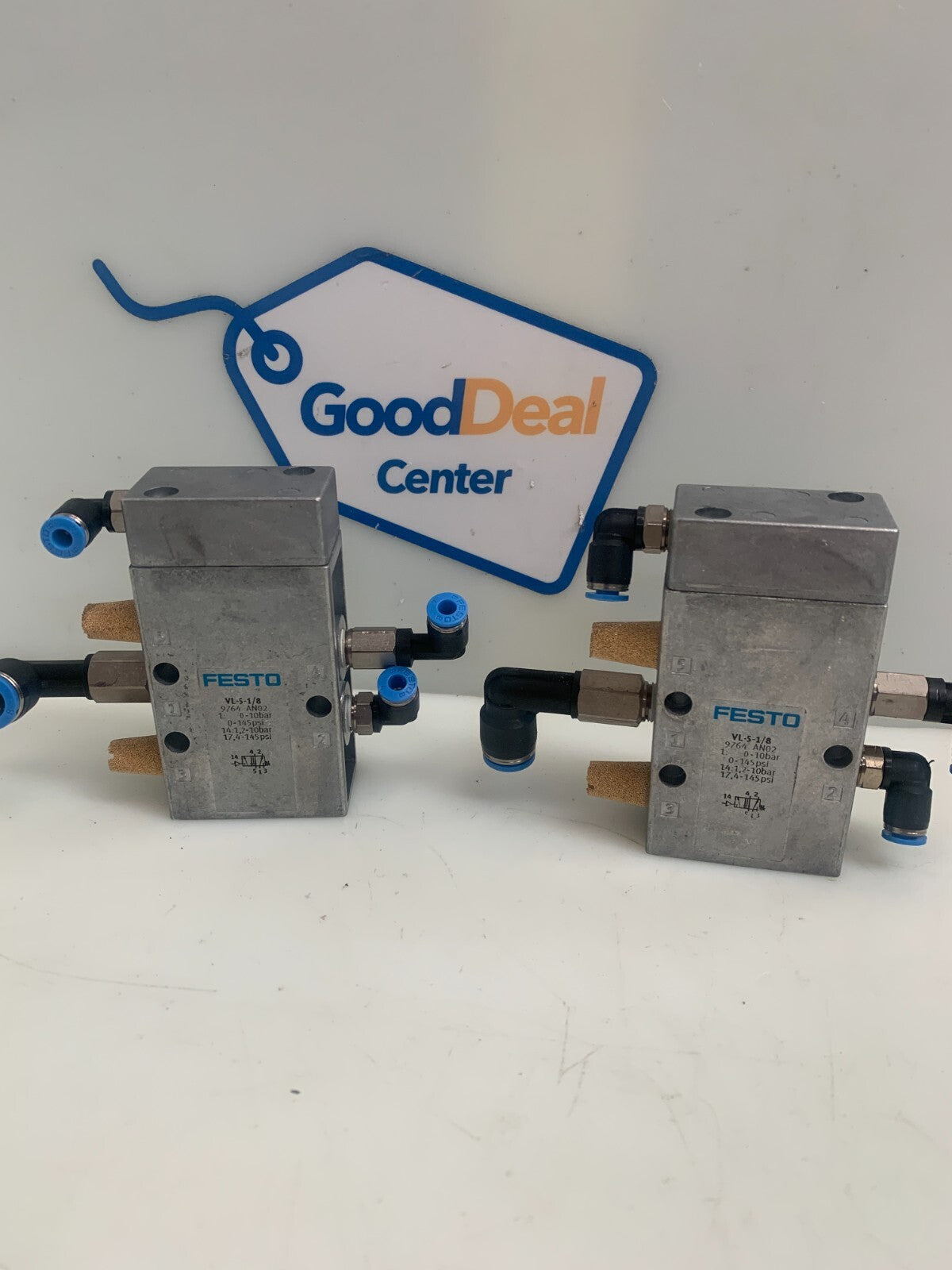 FESTO VL-5-1/8   VL51/8  Pneumatic Valve 9764 (Lot of 2)0