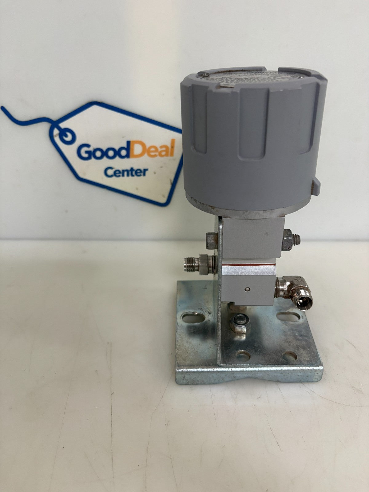 SCHNEIDER ELECTRIC IP26 CURRENT TO PNEUMATIC CONVERTER IP26-1001 3-15 PSI0