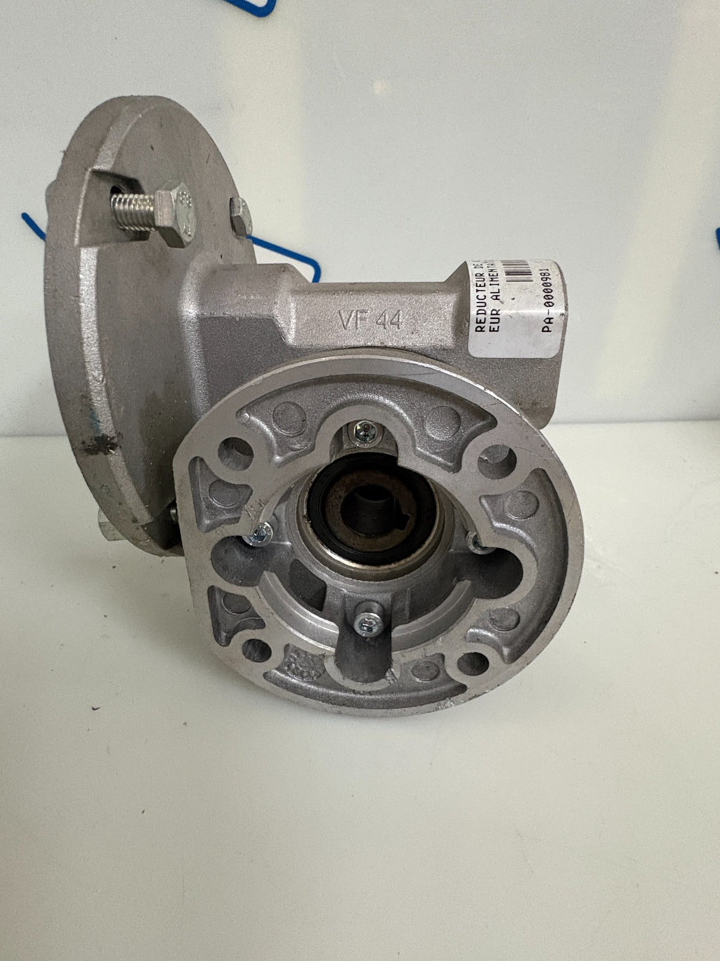 BONFIGLIOLI HYDRAULIC MOTOR GEAR BOX VF 44 F1 100 P63 B5 B3