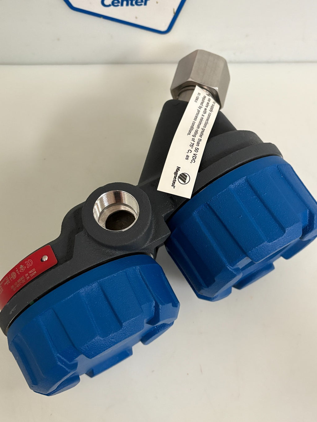 MAGNATROL GUIDED WAVE RADAR TRANSMITTER 705-510A-110