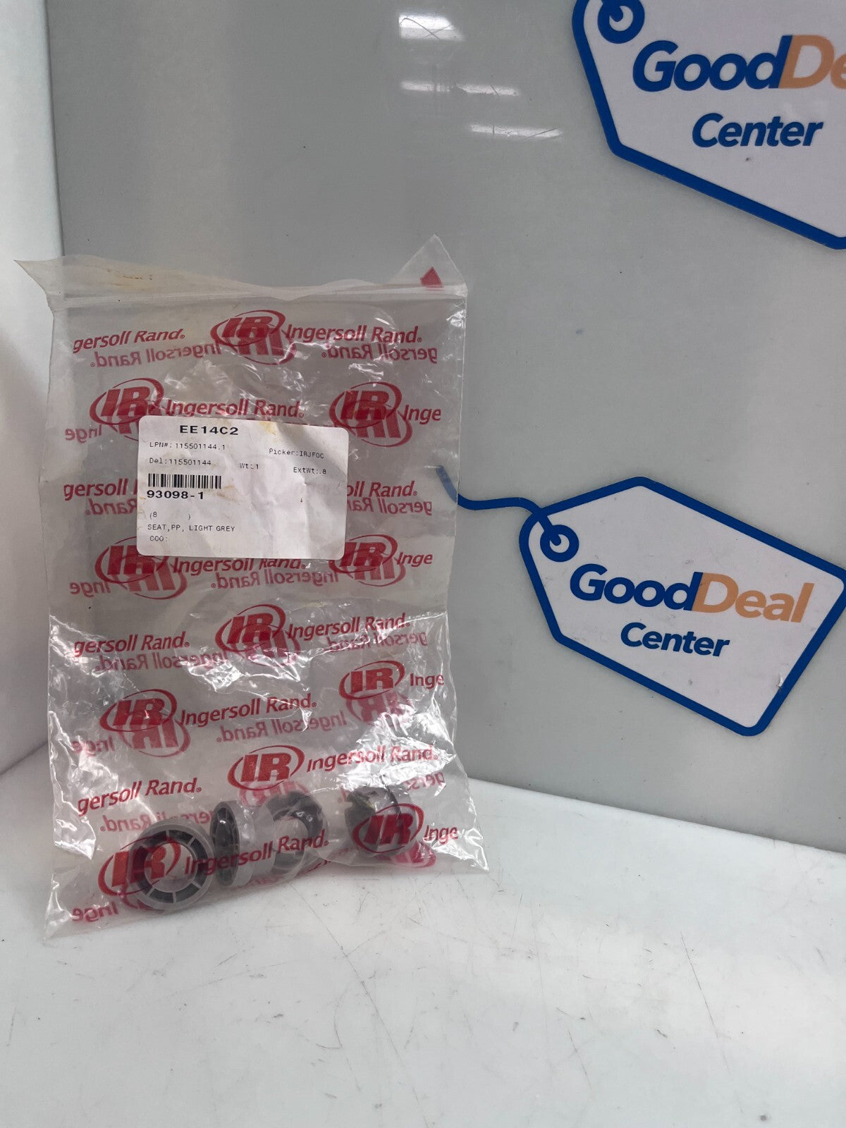 INGERSOLL RAND   EE14C2  93098-1  Seat, pp, light grey (Lot of 4)