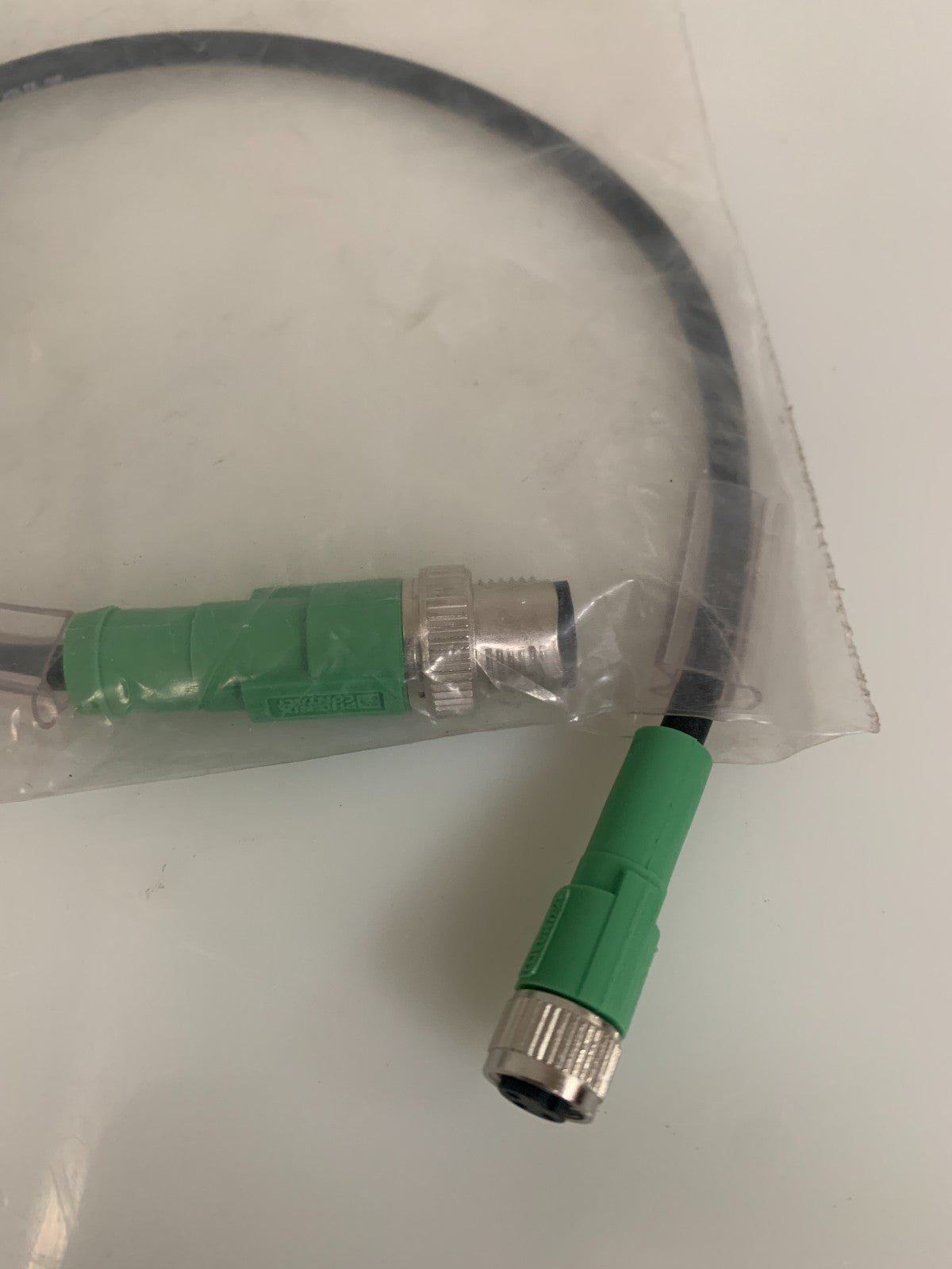 MIX LOT OF 2  PHOENIX CONTACT CONNECTOR CABLE 1535943 SCHUBERT 810 091781