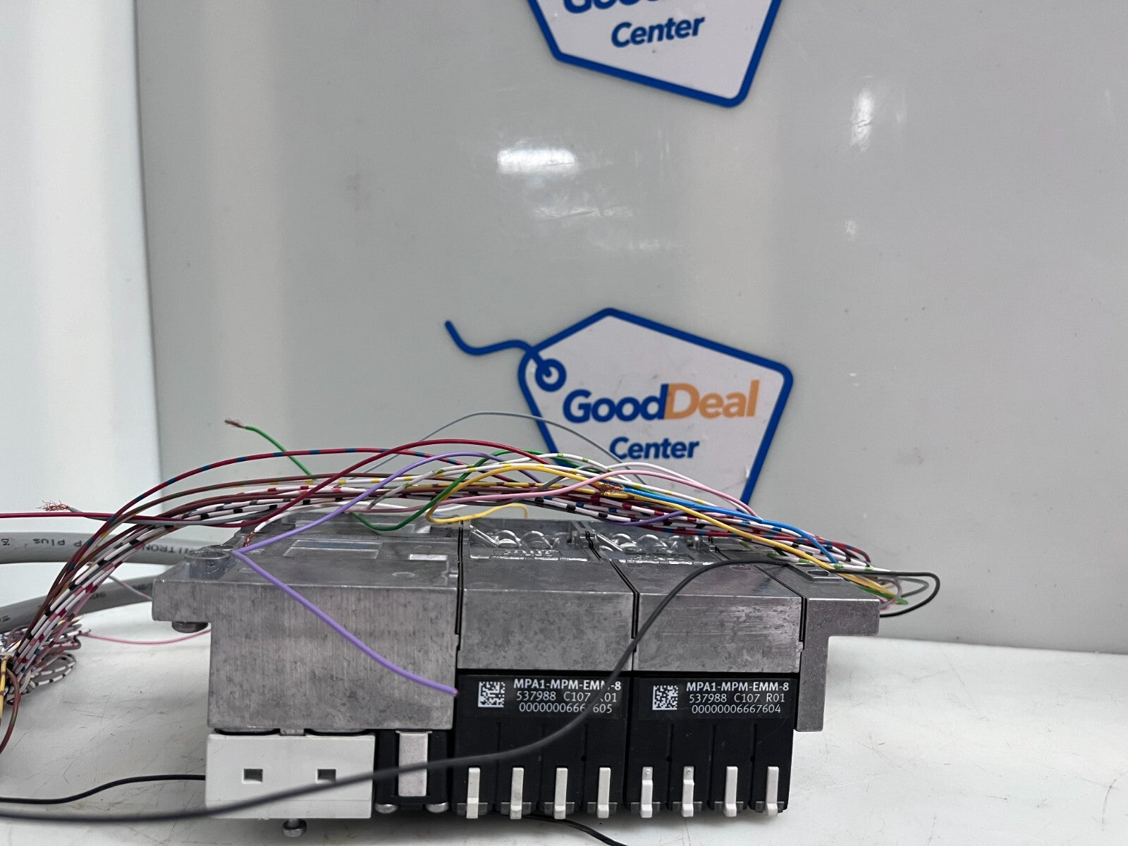 FESTO  Pneumatic Manifold Unit (Good condition)2