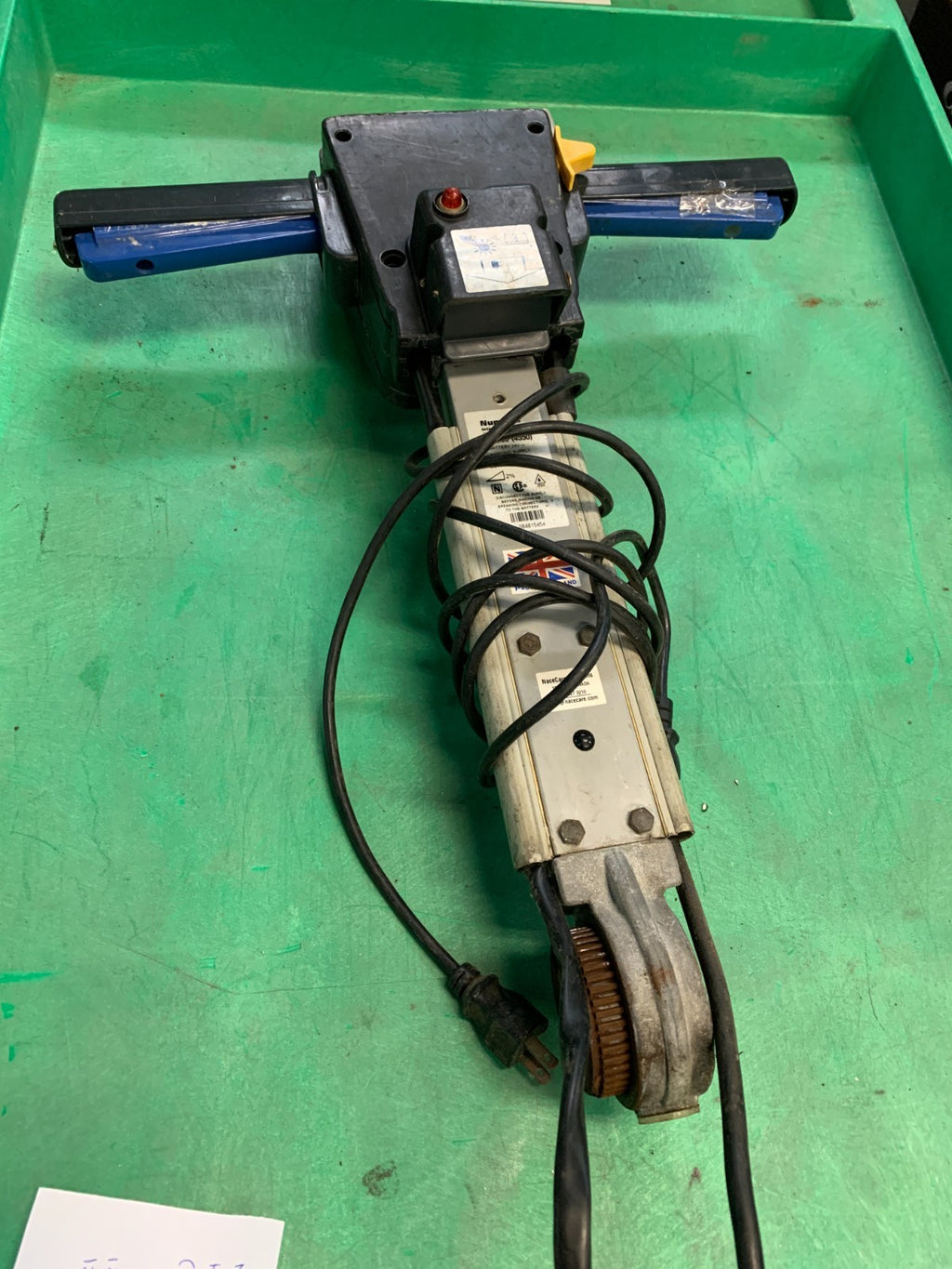 NUMATIC ADJUSTABLE HANDLE ASSY TTB-4500 (4550)
