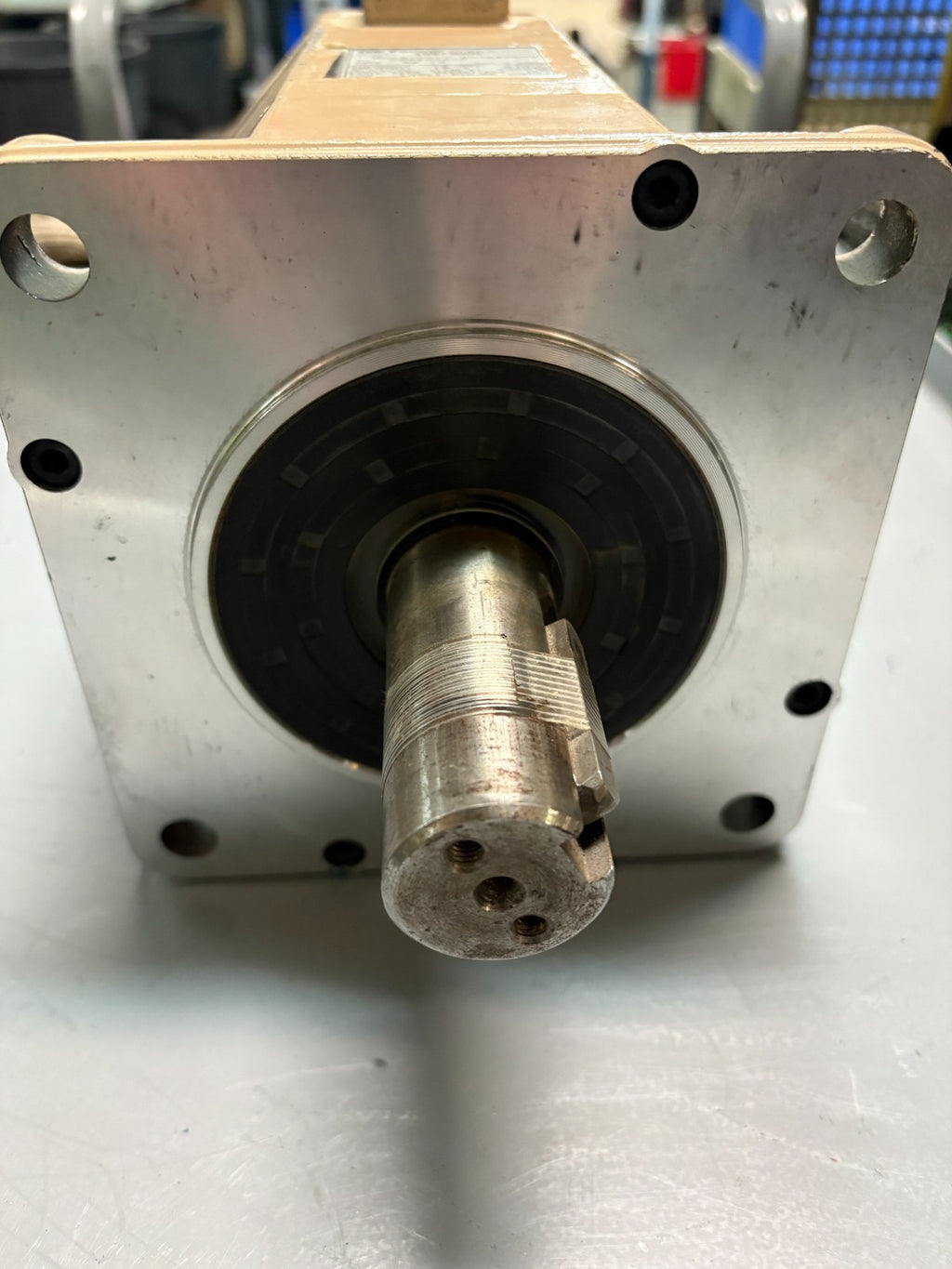 GE FANUC AC SERVO MOTOR MODEL 10S/3000 A 06B-0317-B074 #70081