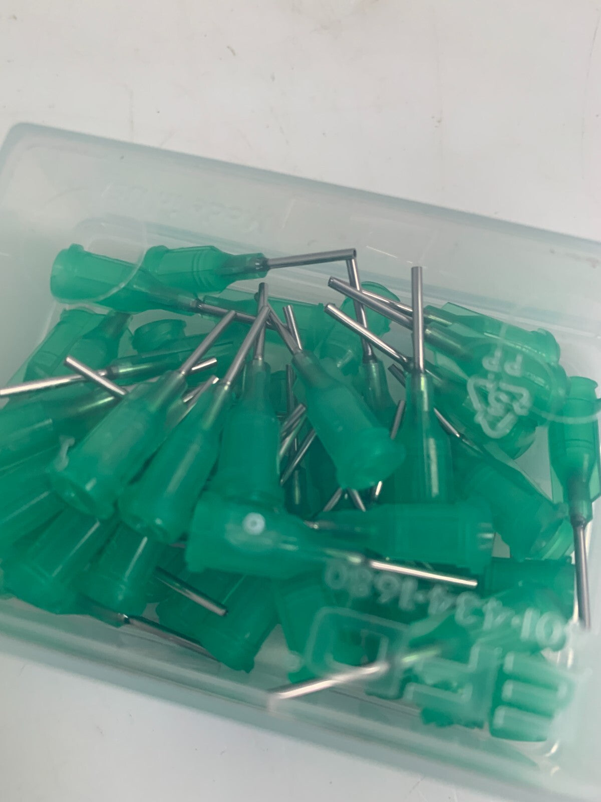 LOT OF 2 NORDSON EFD PRECISION TIPS #7018122 GREEN 50 PER BOX