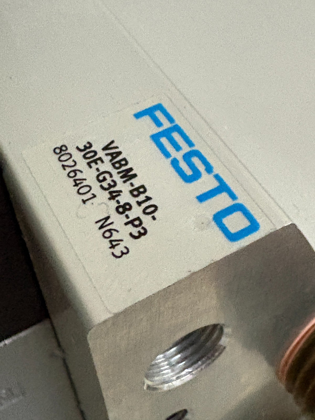 FESTO MANIFOLD BLOCK 8026401 VABM-B10-30E-G34-8-P3 W/6X SOLENOID 8030811