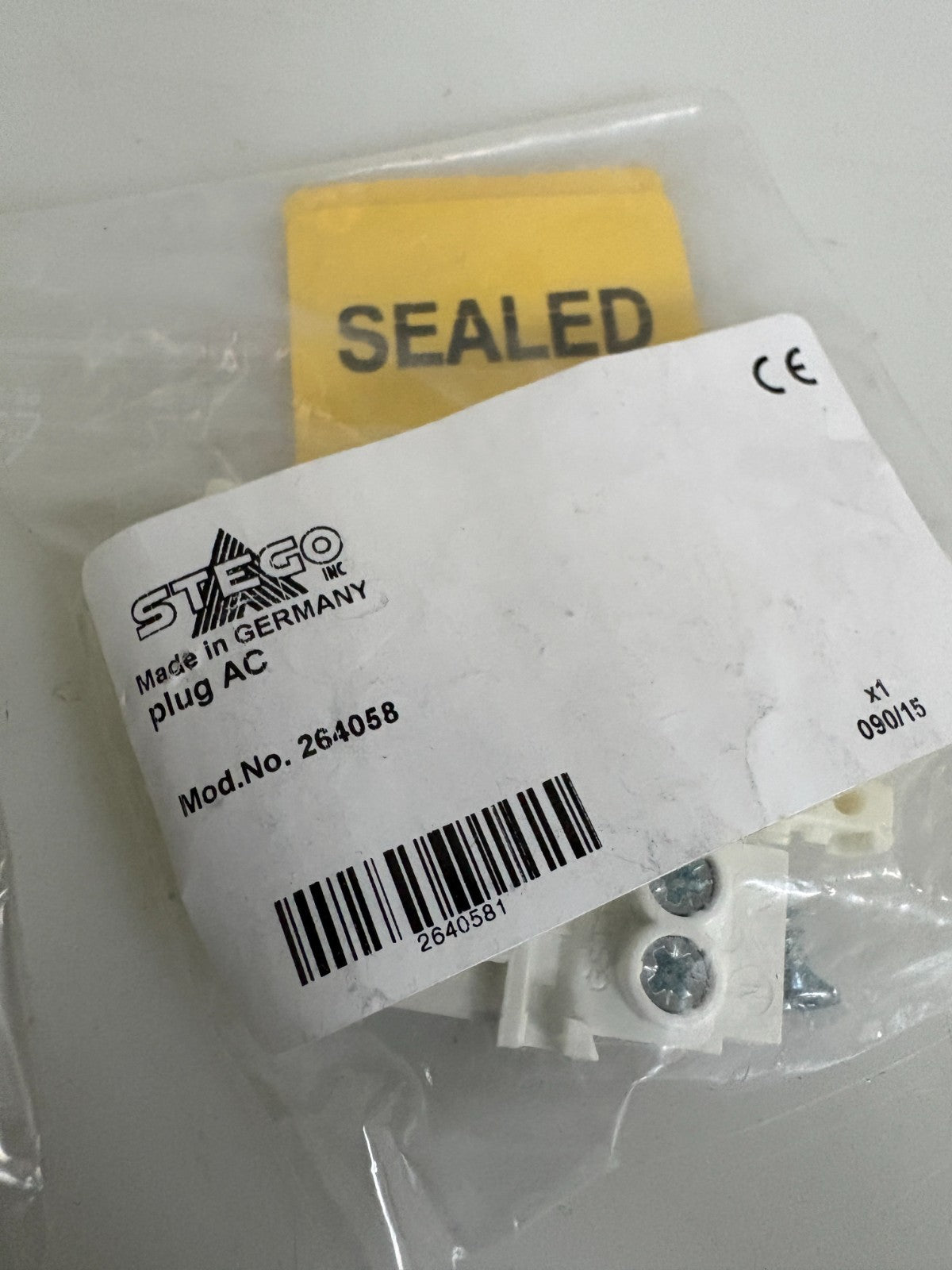 LOT OF 7 STEGO LED PLUG AC 264058