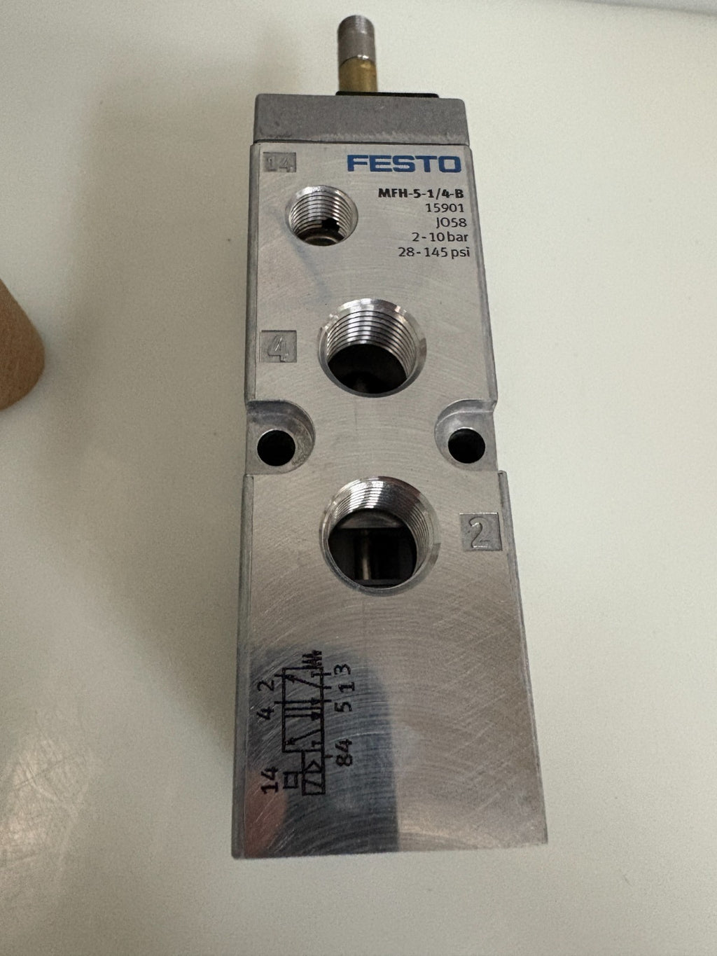 FESTO SOLENOID VALVE 15901 MFH-5-1/4-B