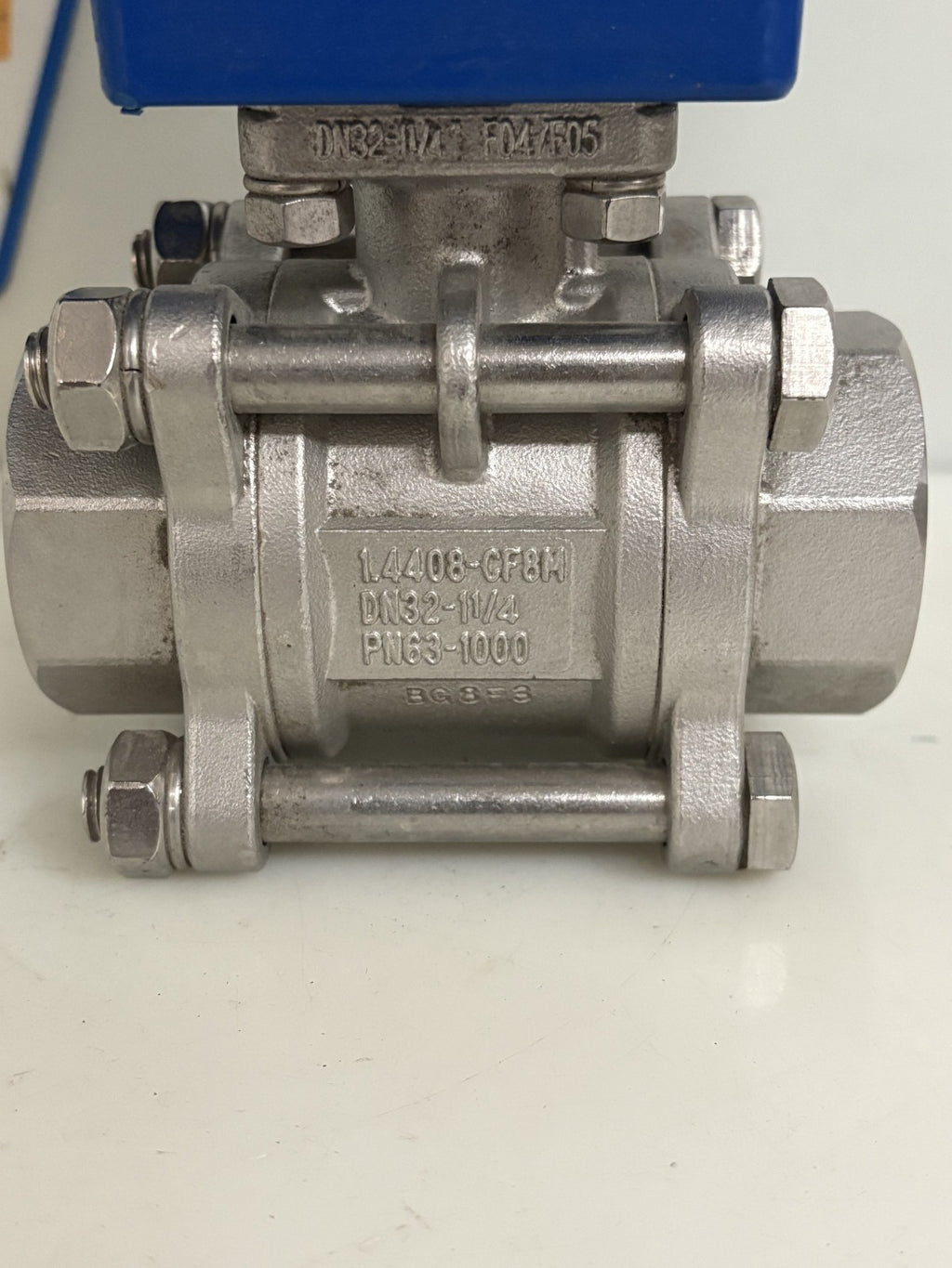 BI-TORQ ACTUATOR IS3PS13200EA4HT2S W/1 1/4" S.STEEL BALL VALVE