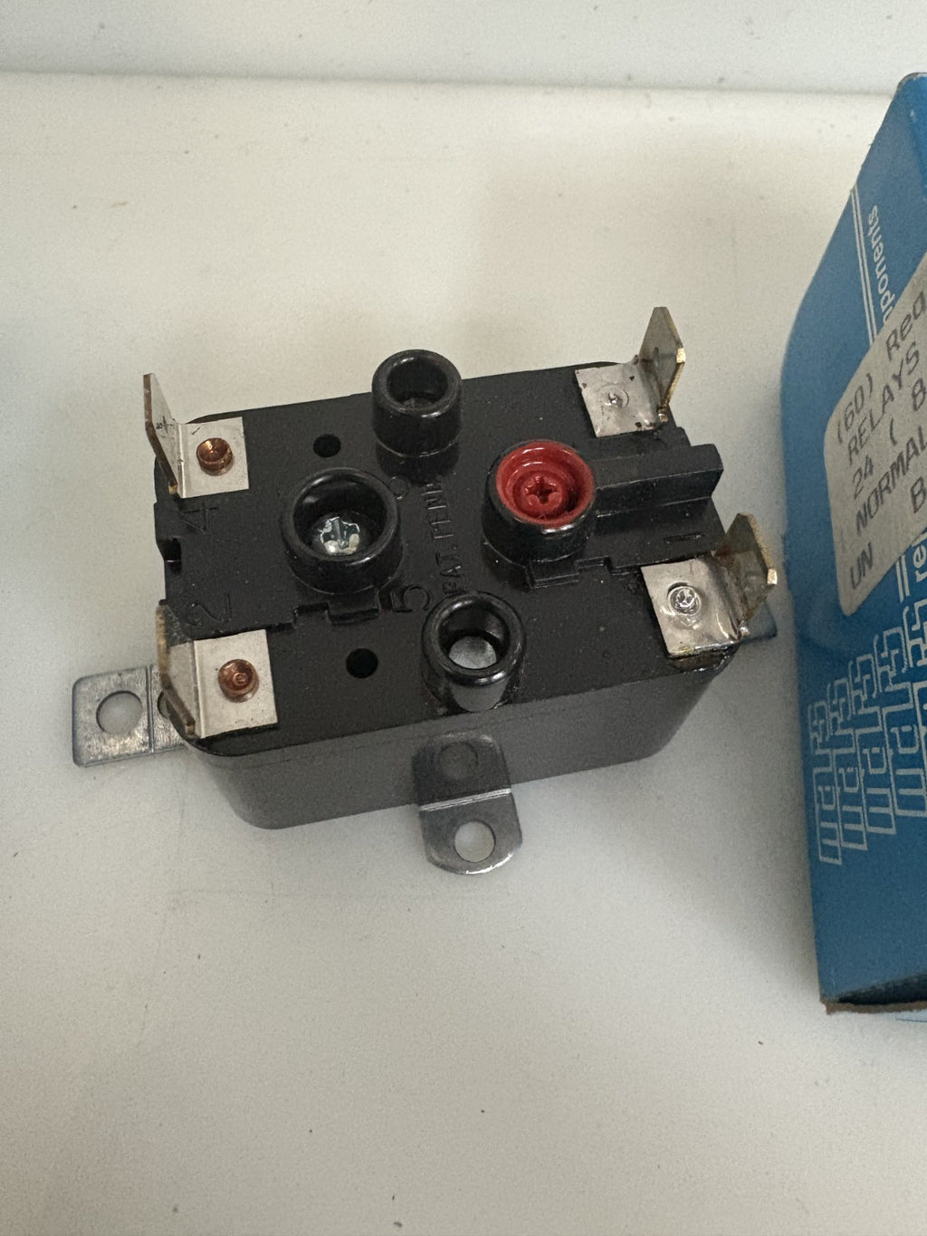 LOT OF 2 MARS SWITCHING RELAY 685744-90290 Q