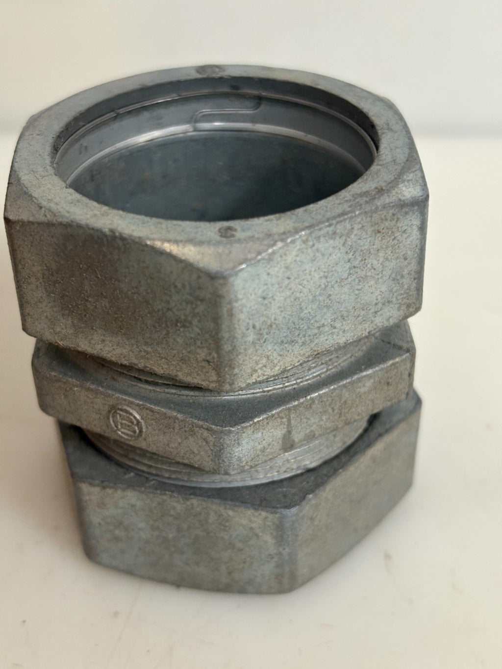 LOT OF 10 BRIDGEPORT EMT 1 1/4" COMPRESSION COUPLING #263-DC