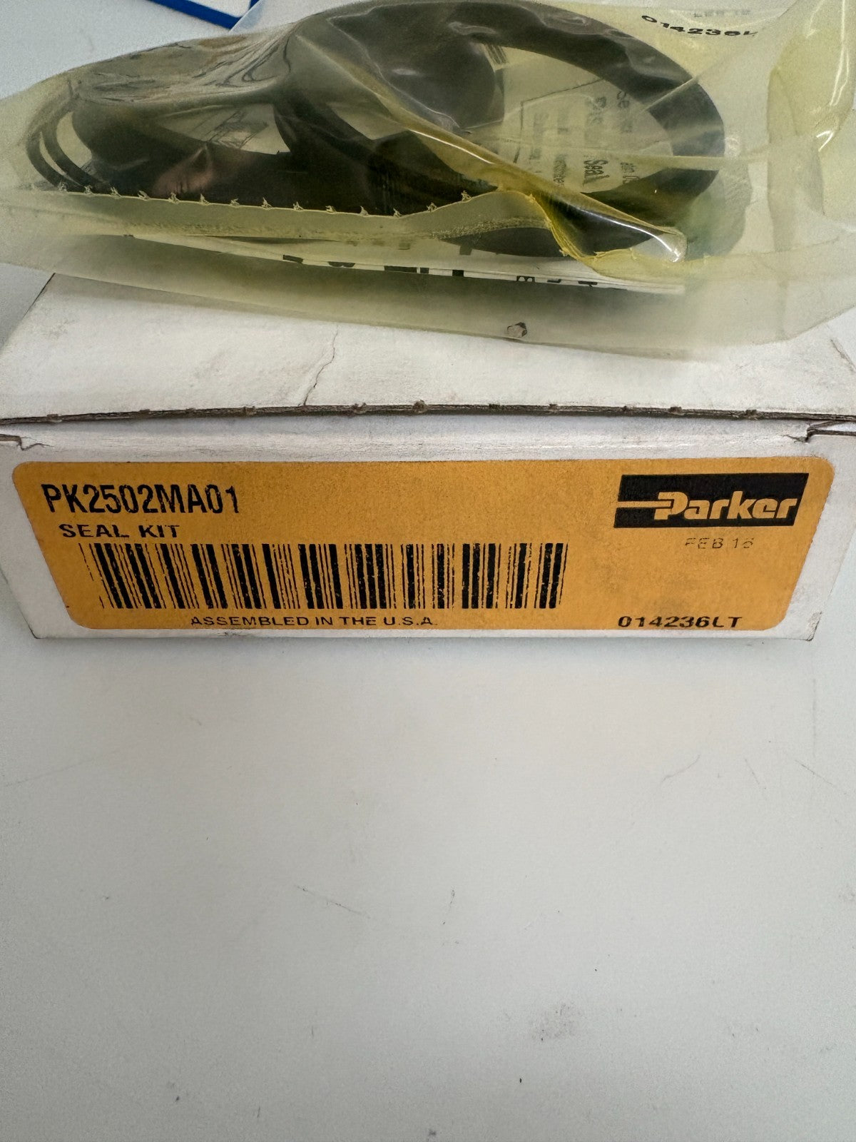 LOT OF 2 PARKER PISTON SEAL KIT PK2502MA01