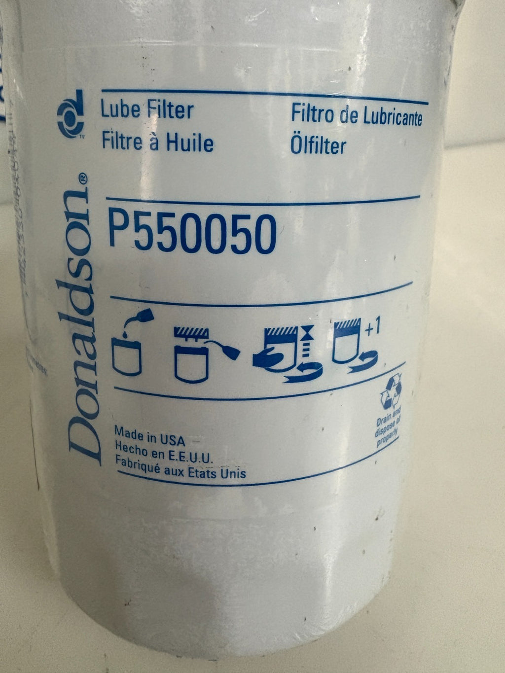 LOT OF 3 DONALDSON OIL FILTER 2XP550035 1XP550050