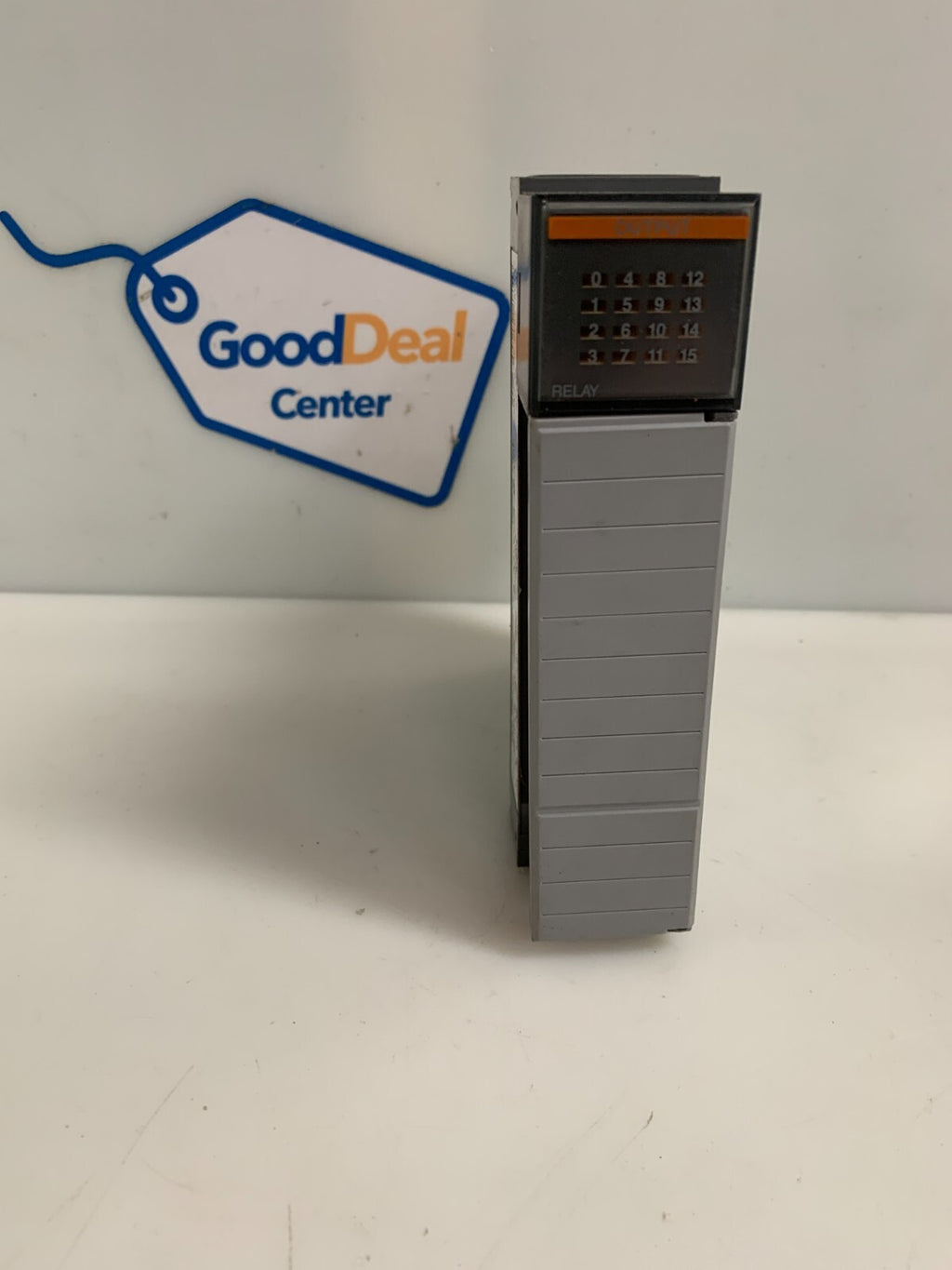 ALLEN BRADLEY OUTPUT MODULE 1746-OW16 C SLC 5000