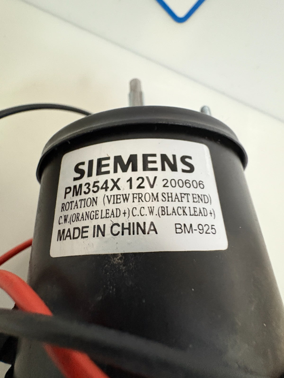 SIEMENS 12 VOLTS BLOWER MOTOR PM354 X