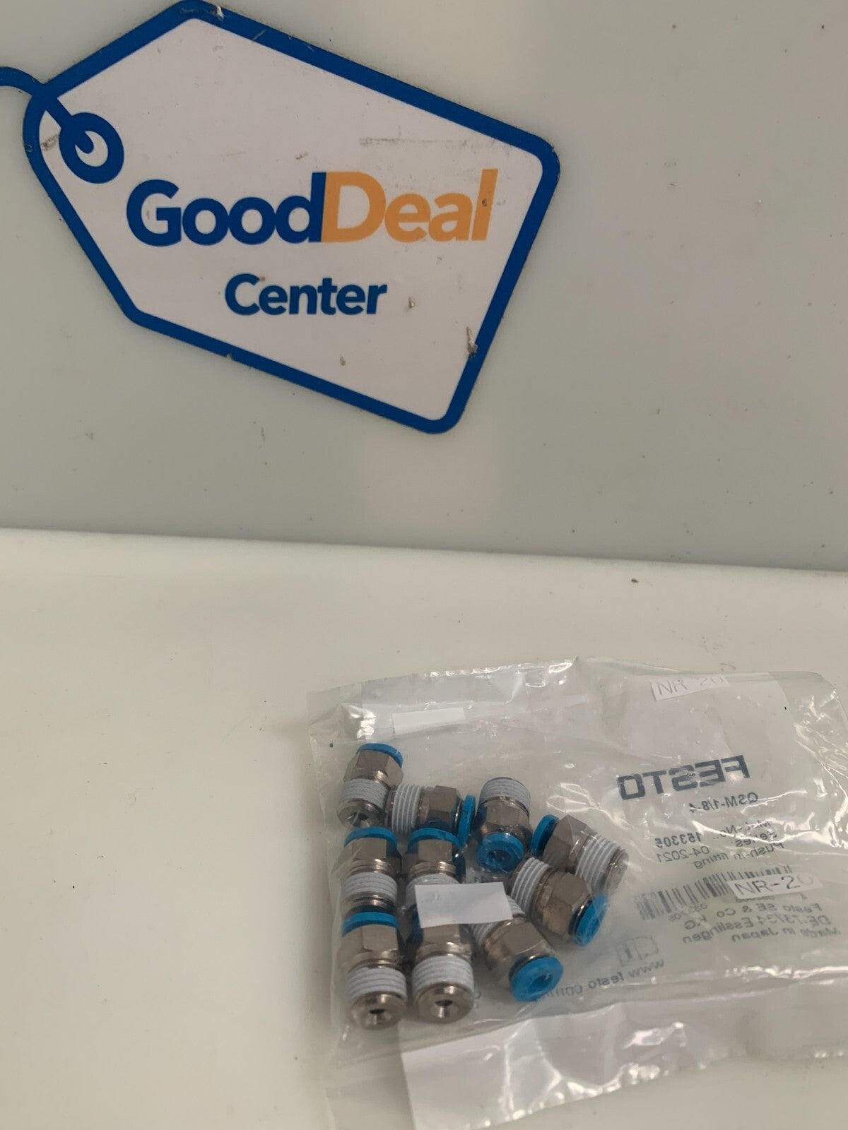 FESTO  Pneumatic Push In Fitting  QSM-1/8-4  153305   (Lot of 10)