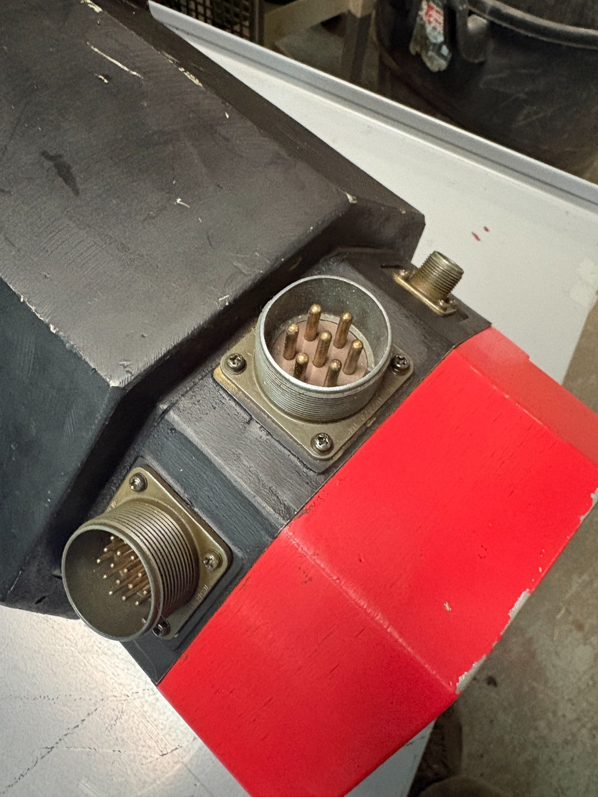 FANUC AC SERVO MOTOR MODEL 30F A06B-0553-B8313
