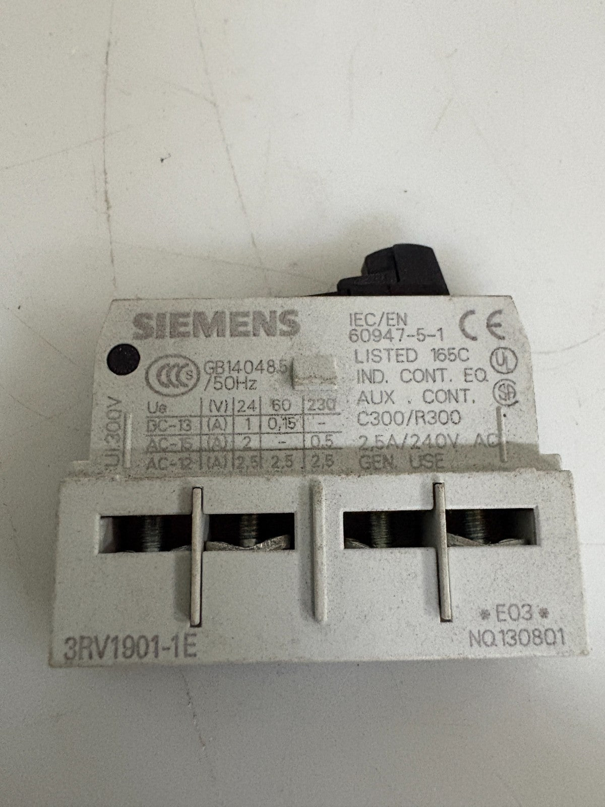 LOT OF 21 SIEMENS AUXILIARY CONTACT BLOC 3RV1901-1E1