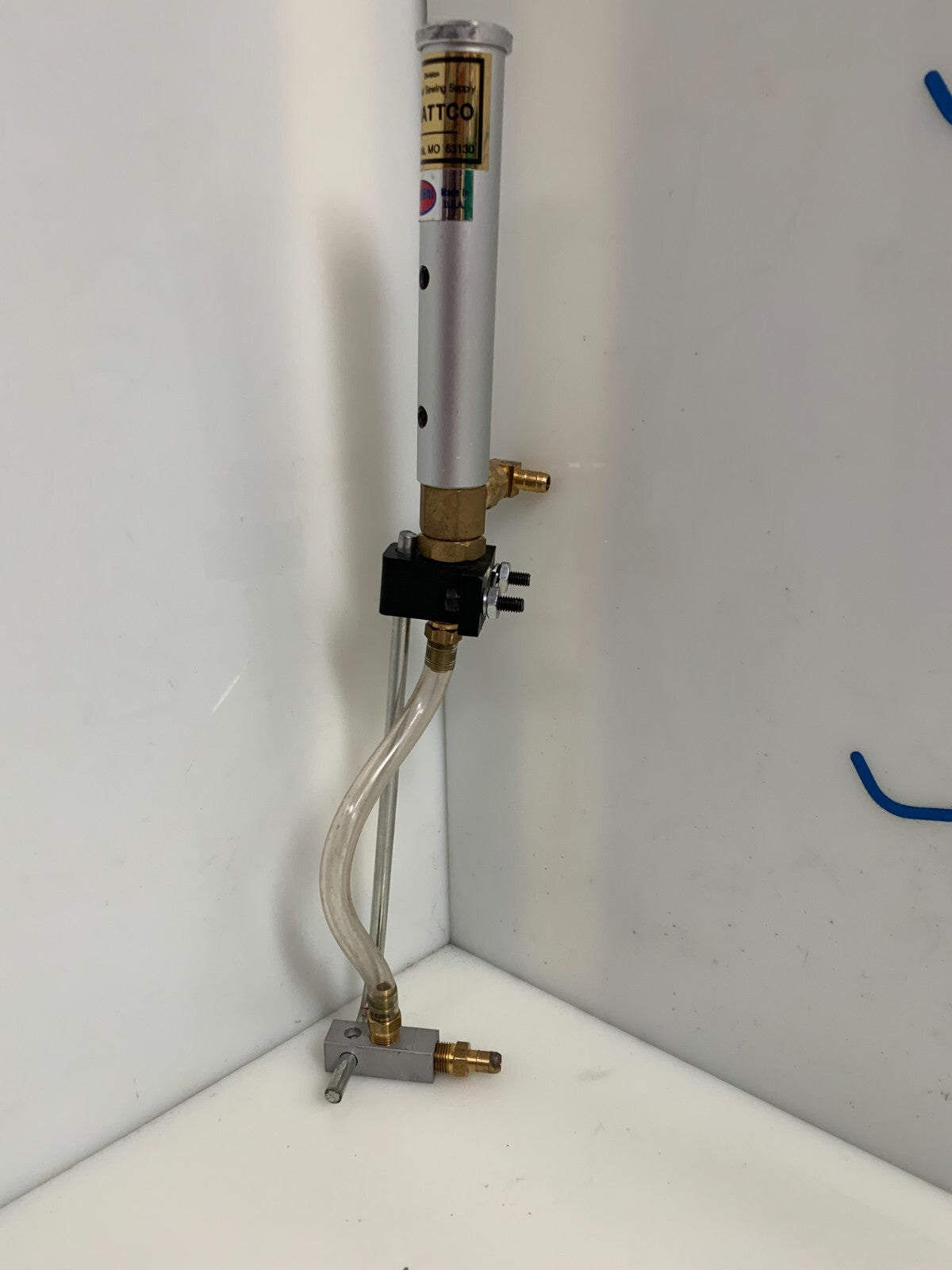 AMATTCO UNIVERSAL SEWING SUPPLY PNEUMATIC ACCUMULATOR