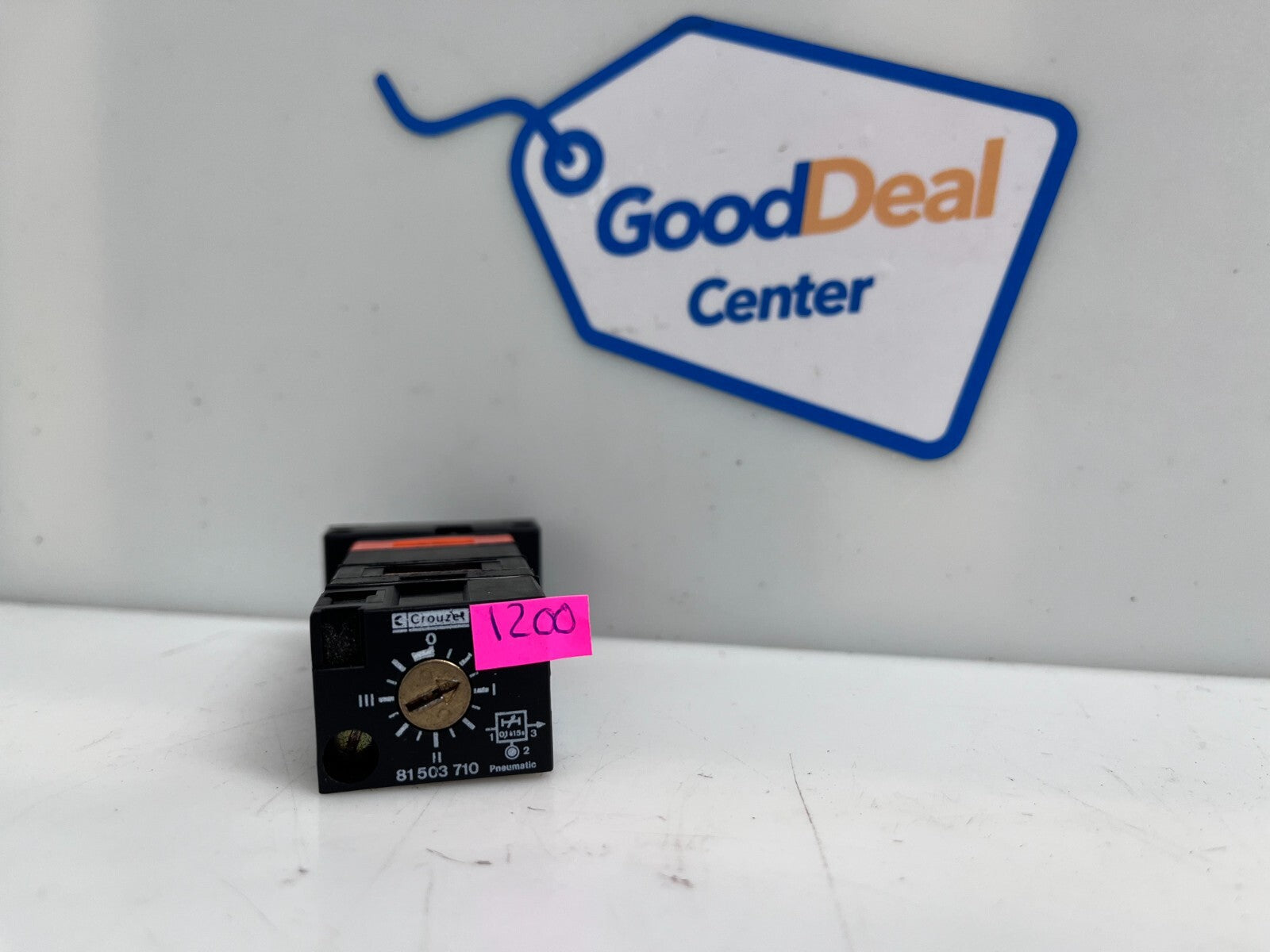 CROUZET 81503710 Pneumatic Timer / Detector0