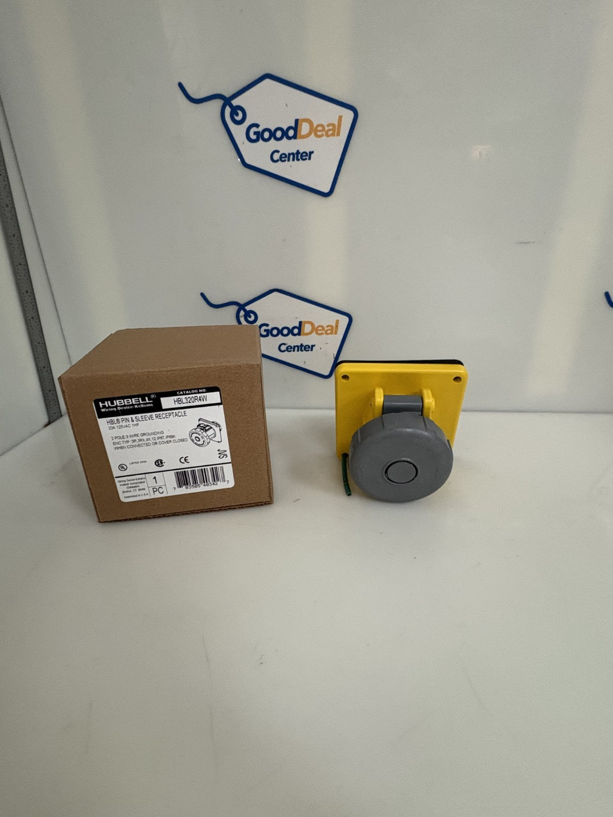 HUBBELL HBL PIN & SLEEVE RECEPTACLE HBL320R4W