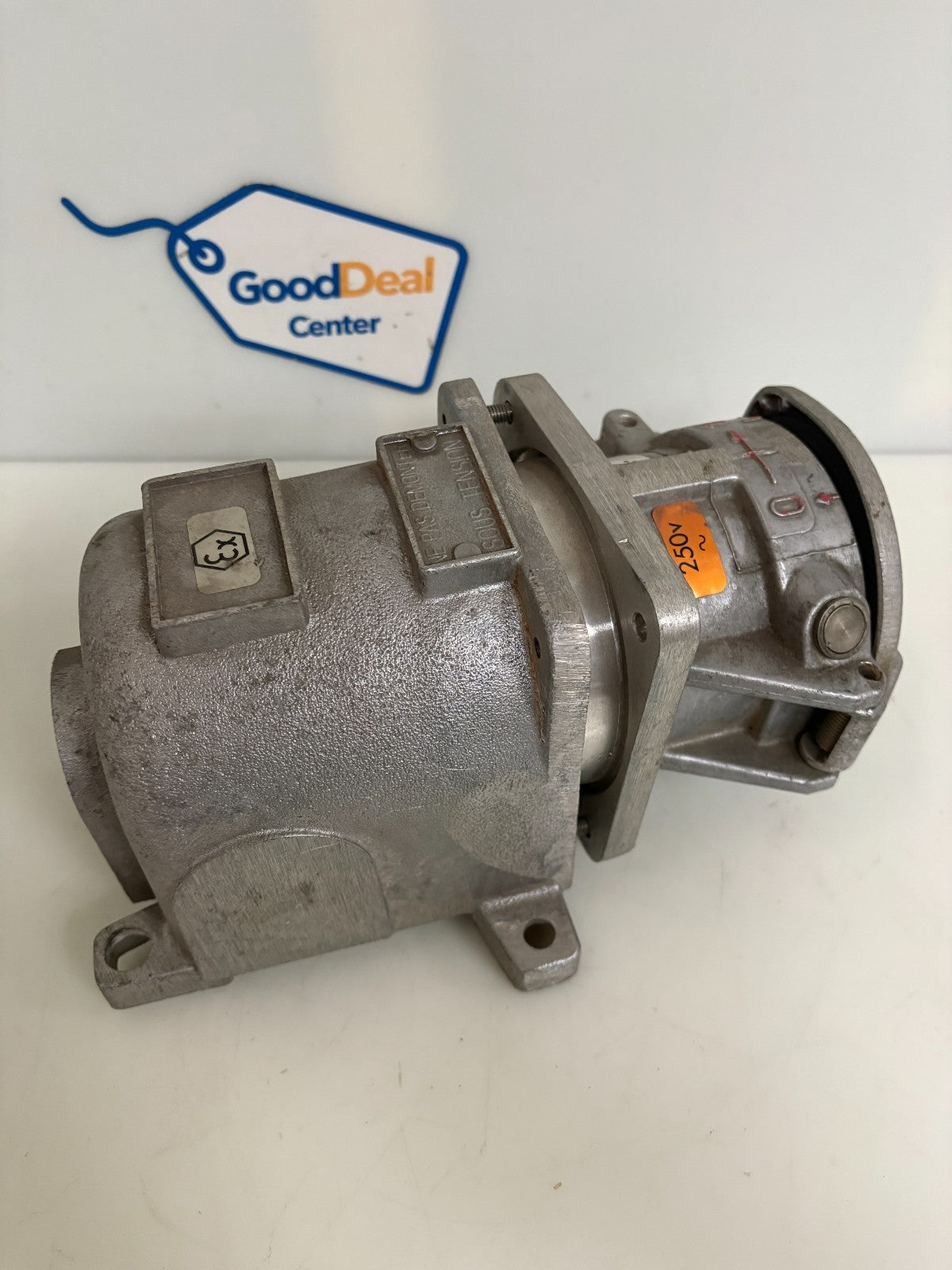 MARECHAL RECEPTACLE SA MELTRIC 26-20072-34