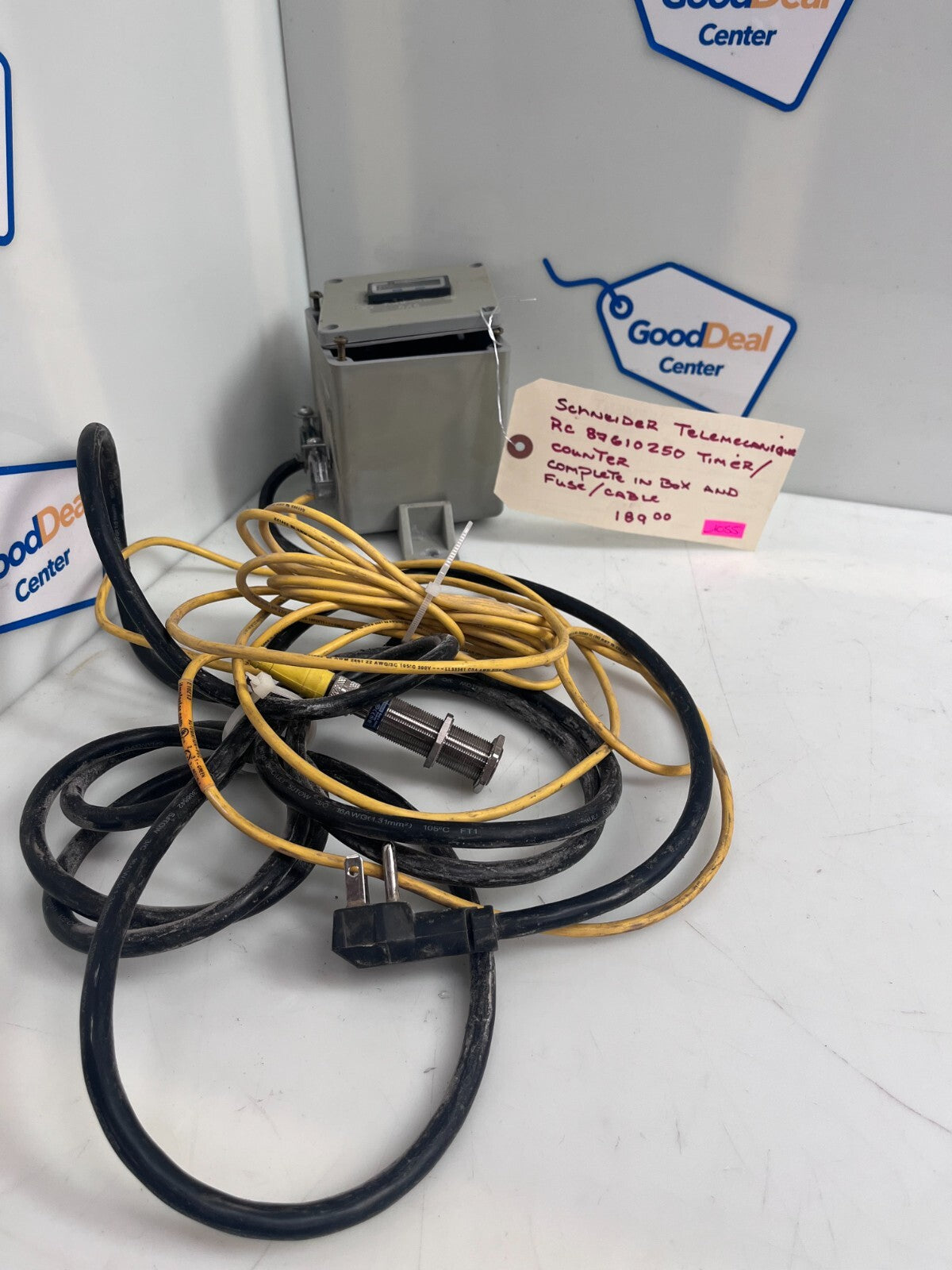 SCHNEIDER ELECTRIC  87610250  Timer/Counter