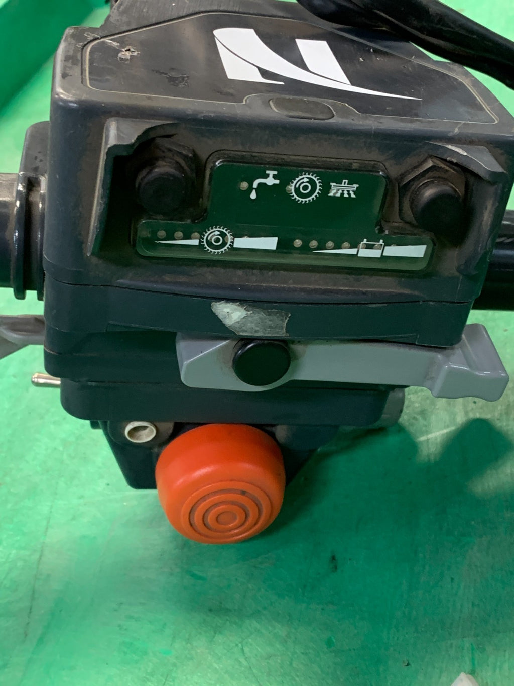 NUMATIC ADJUSTABLE HANDLE ASSY FOR TTB 6652/200T